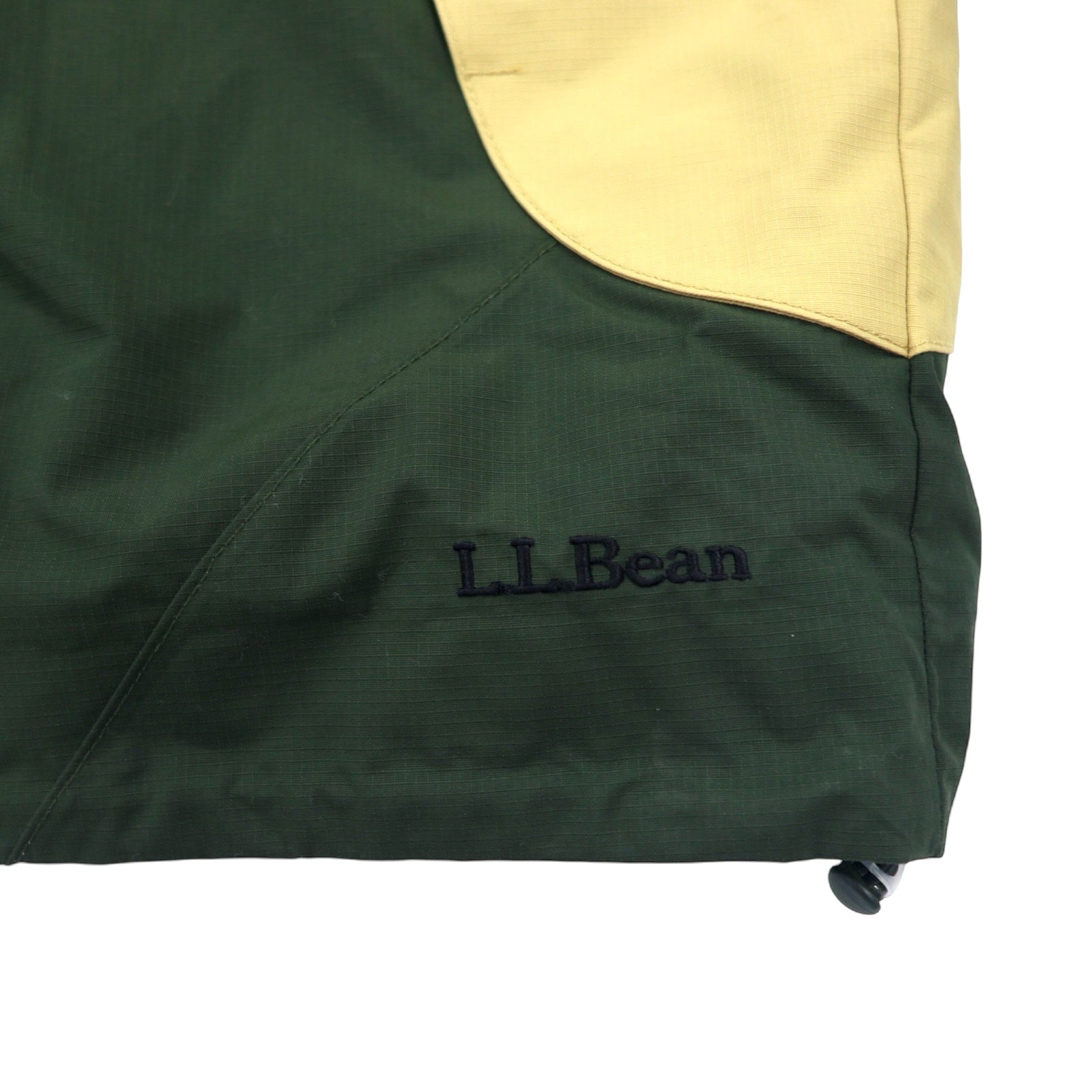 L.L.Bean parka anni '90, taglia XL, color cachi, in nylon impermeabile, con sistema zip-in e etichetta a montagna.