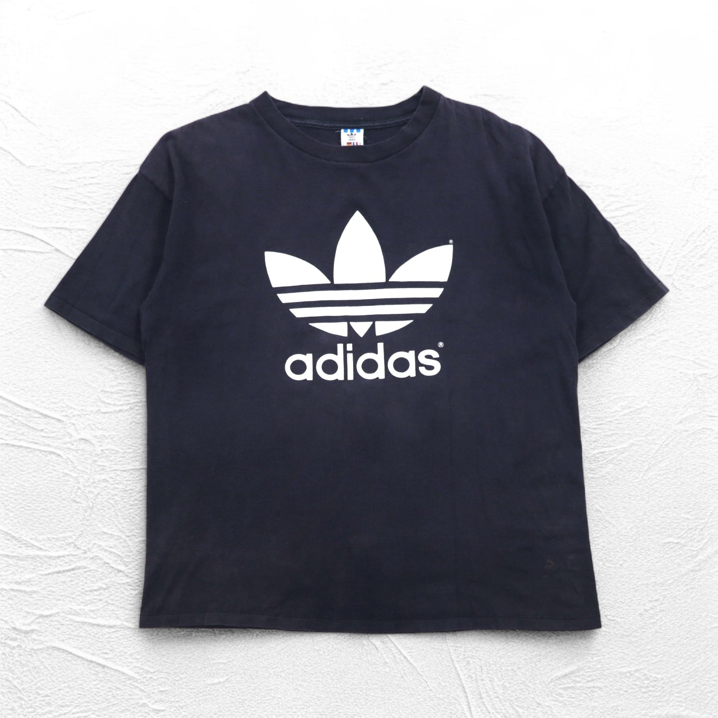 adidas Anni '80 Prodotto negli USA T-shirt con stampa Trefoil su entrambi i lati 2XL Nera Cuciture singole Taglia grande