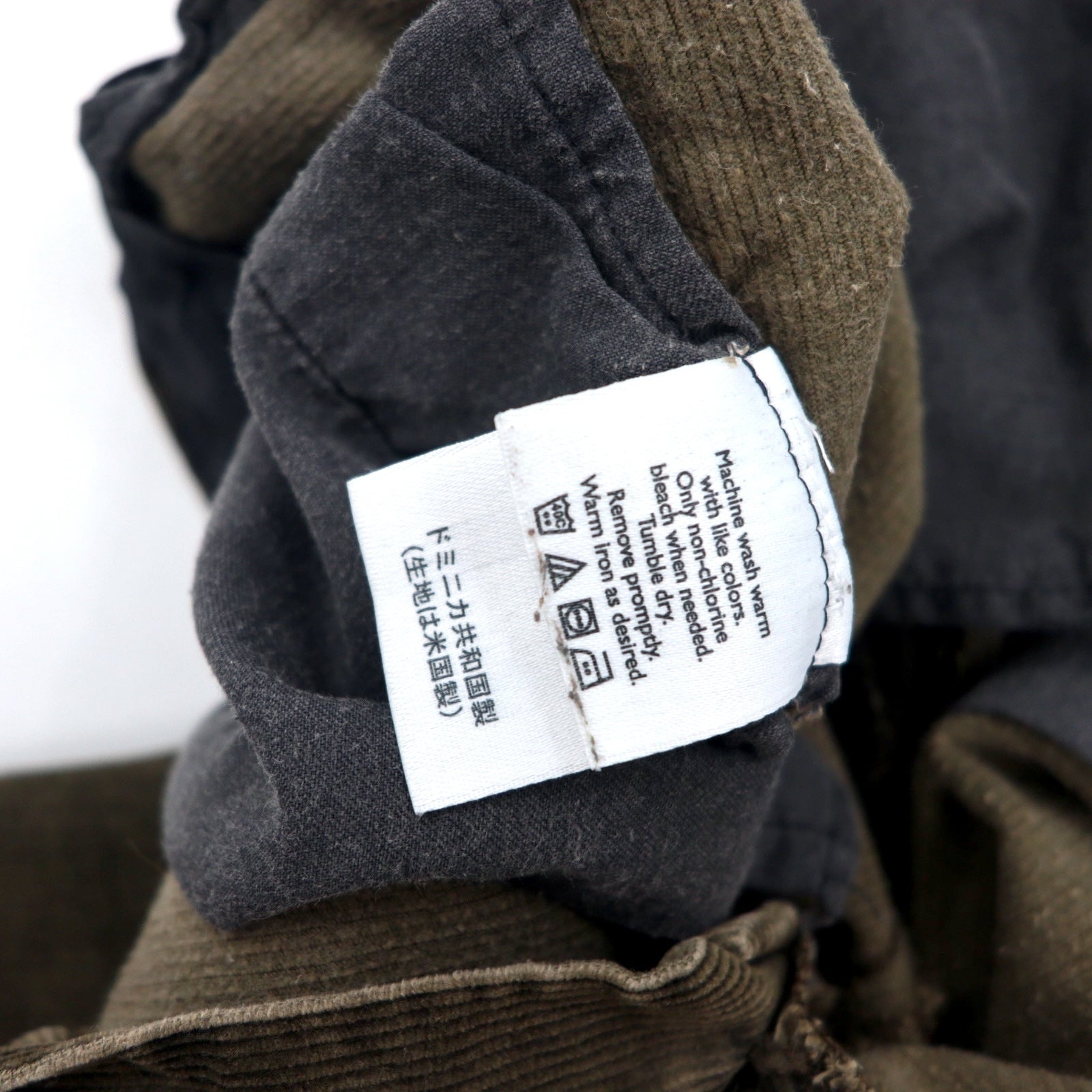 Eddie Bauer anni '90 pantaloni di velluto a coste ampi con pinces 33 kaki cotone Made in Repubblica Dominicana