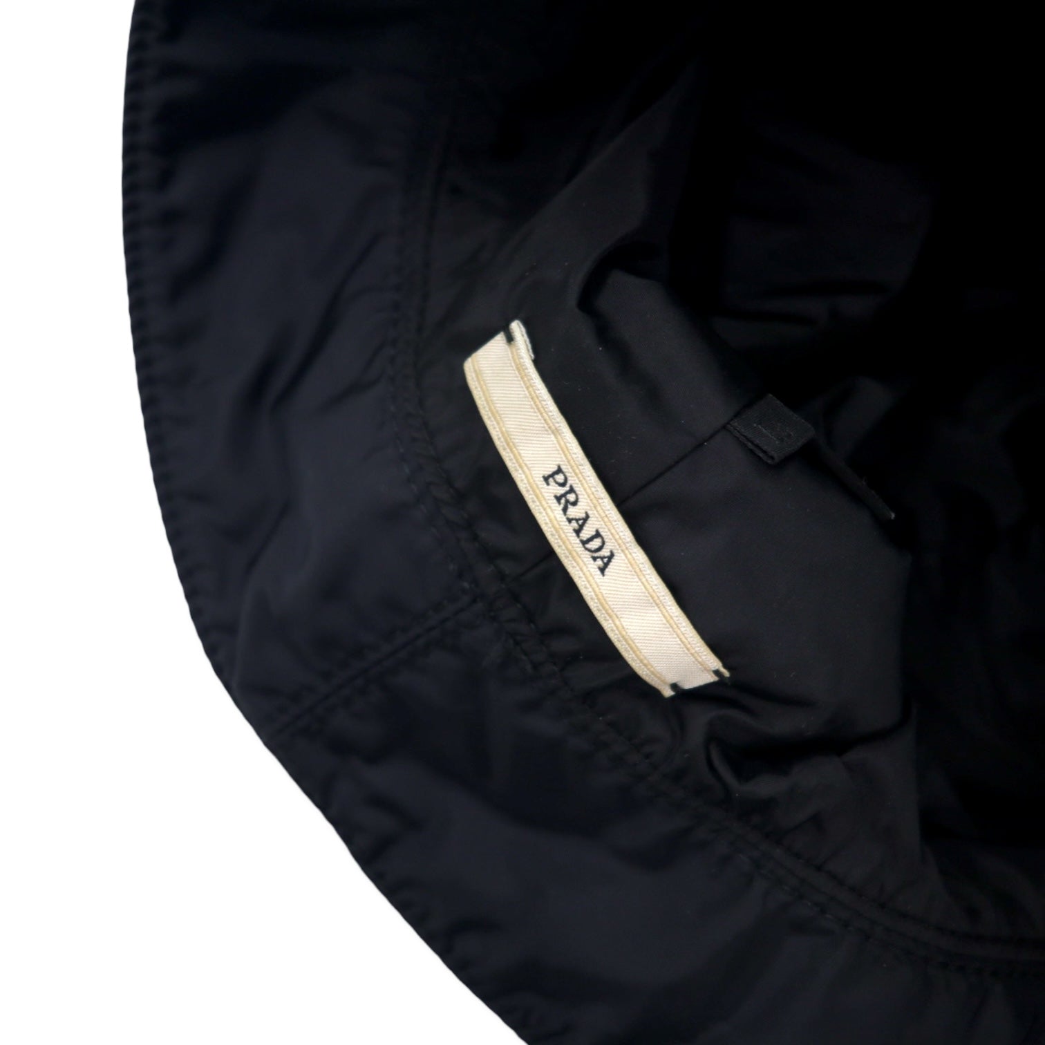 PRADA Cappello da pescatore made in Italy L Nylon con logo ricamato nero
