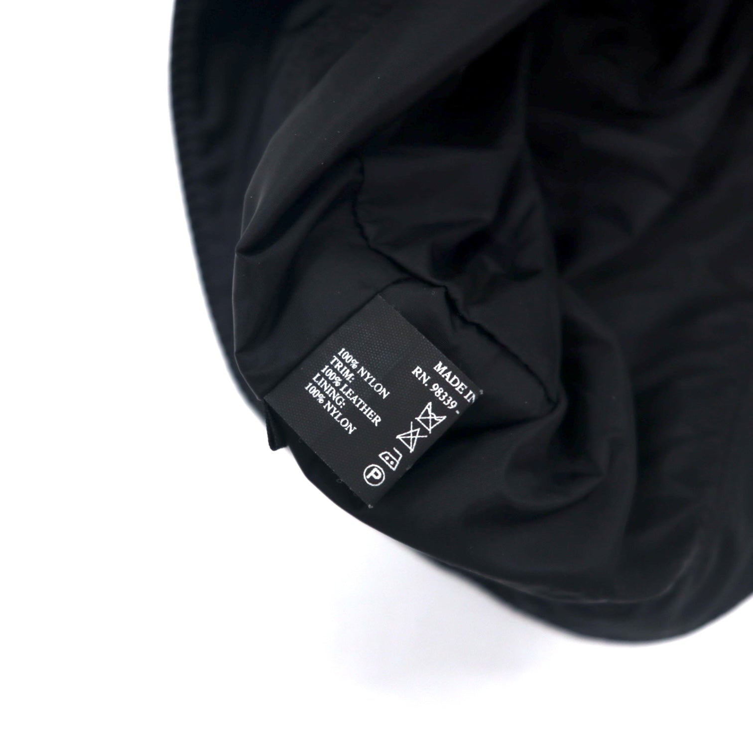 PRADA Cappello da pescatore made in Italy L Nylon con logo ricamato nero