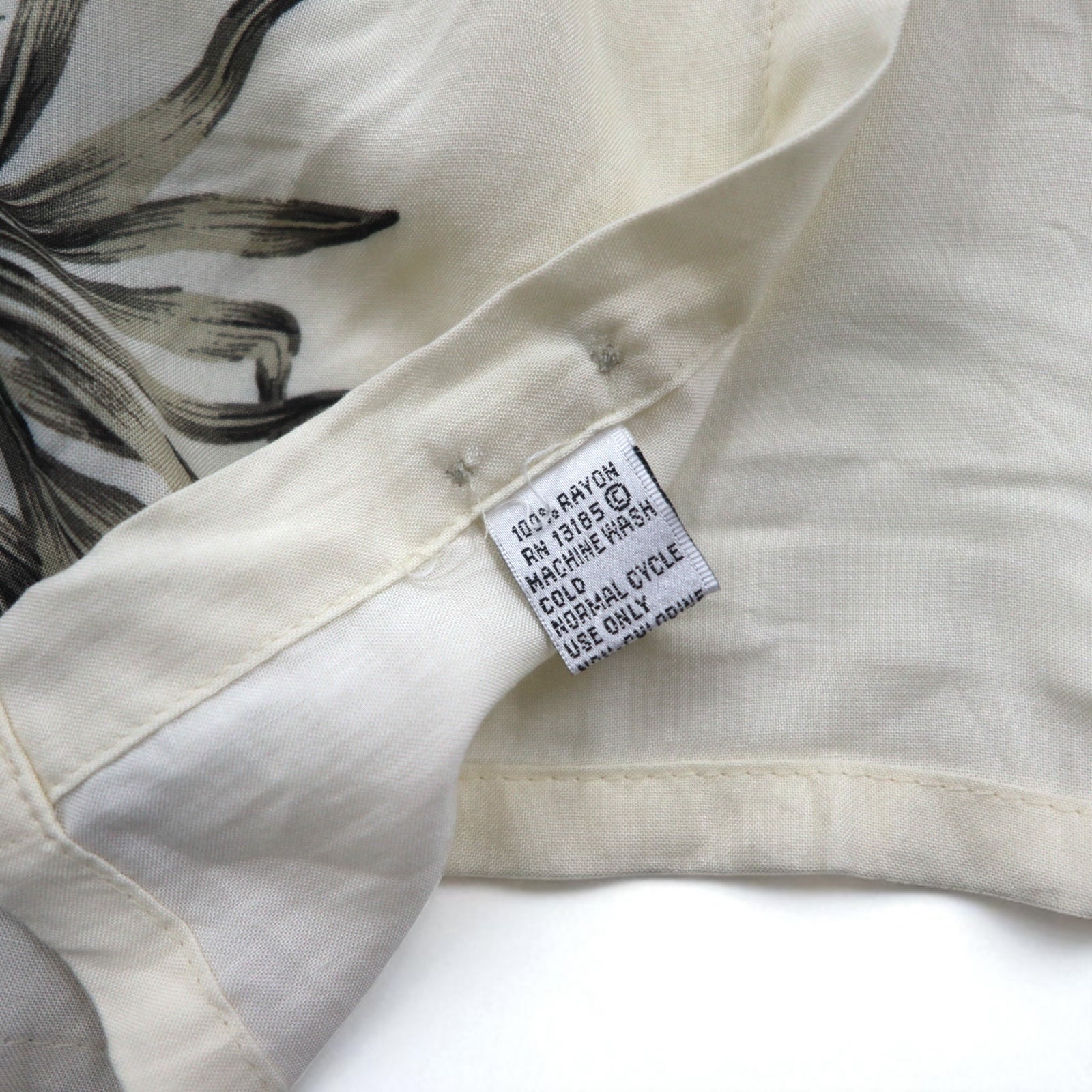 Pierre Cardin camicia hawaiana XL, nero, bianco, rayon, ibisco, motivi botanici