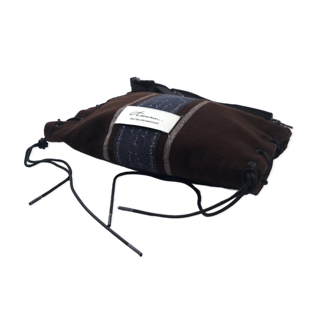Azuma TALLIT STRIPE UTILITY SACK, borsa a tracolla marrone in lana jacquard con lacci, modello 20AH-AC-05 HAZE, prodotta in Giappone