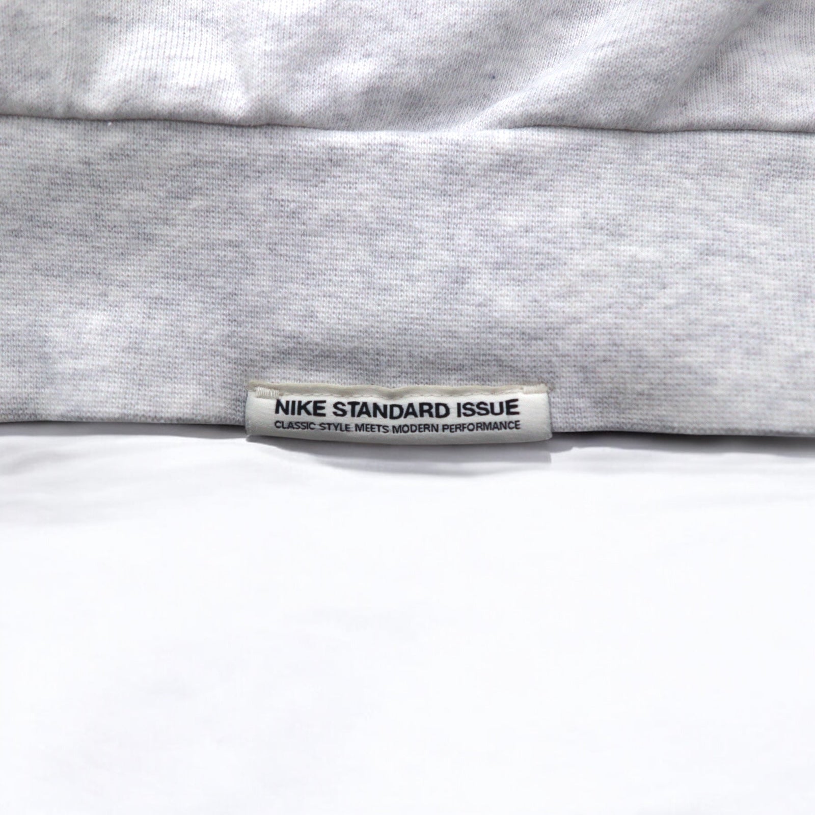 NIKE Dri-Fit Felpa L Grigio Dri-Fit Standard Issue Basketball DA6741-051