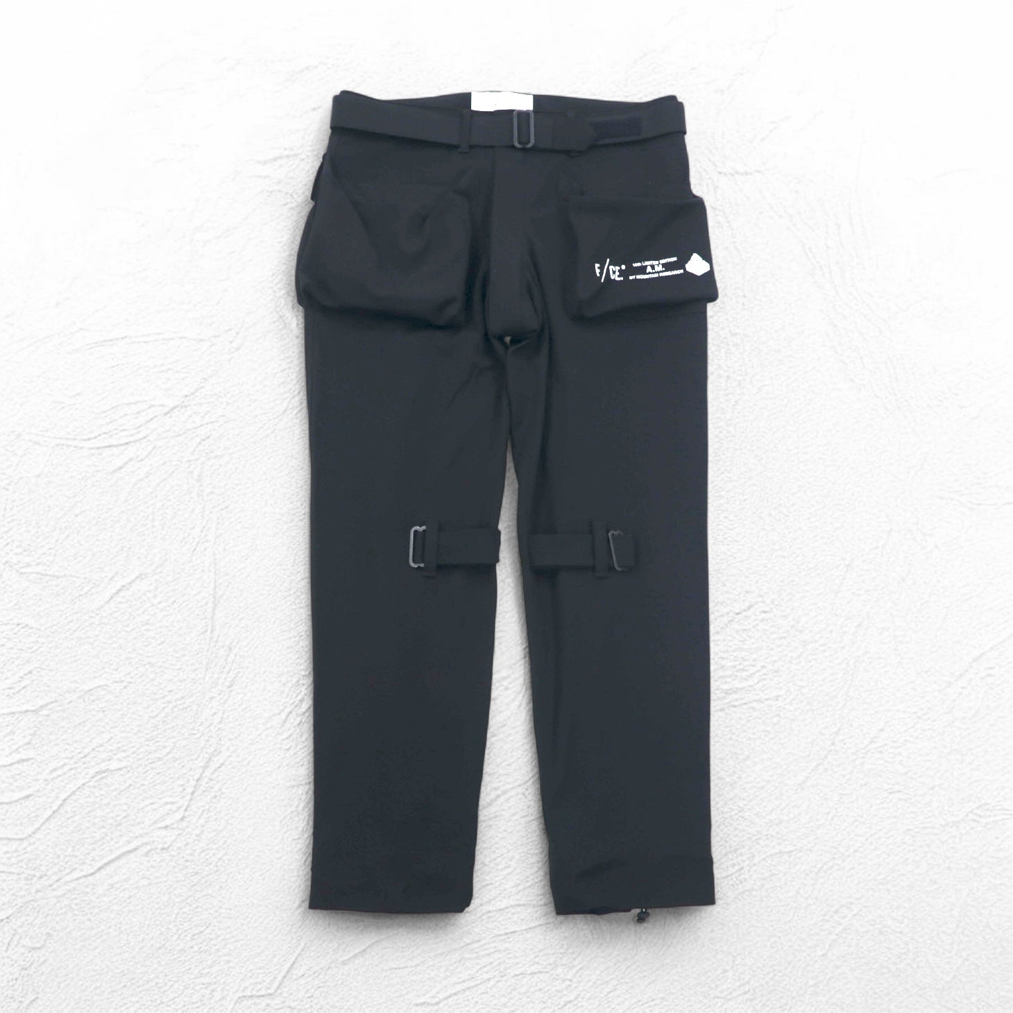 F/CE. × MOUNTAIN RESEARCH Pantaloni bondage S neri SOLOTEX BONDAGE PANTS 10THFMR001