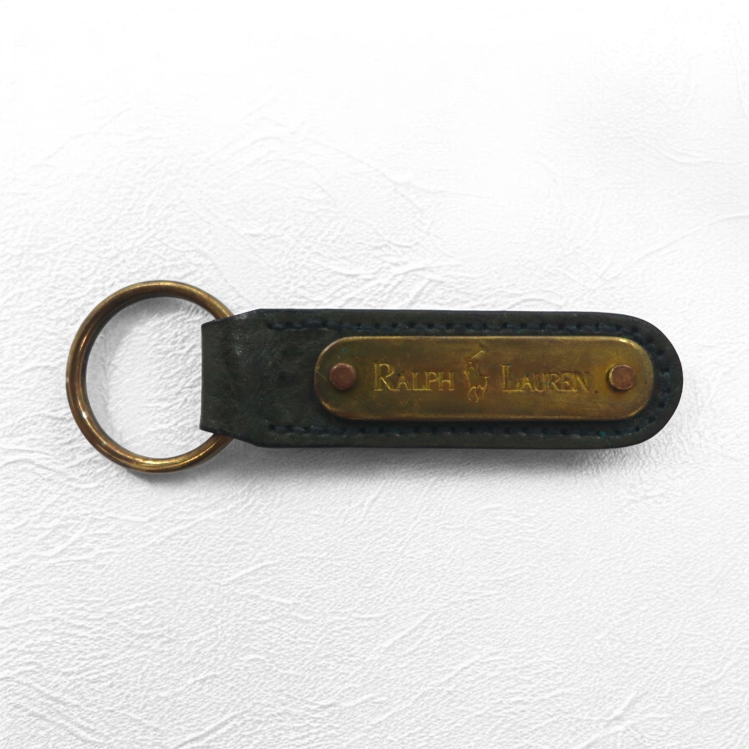RALPH LAUREN Portachiavi in pelle, colore kaki, con placchetta in metallo, made in USA, nuovo