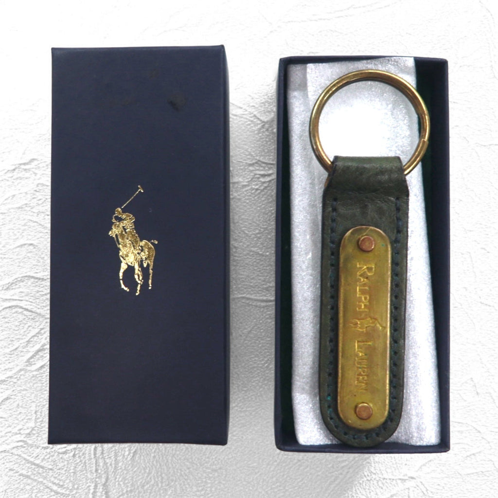 RALPH LAUREN Portachiavi in pelle, colore kaki, con placchetta in metallo, made in USA, nuovo