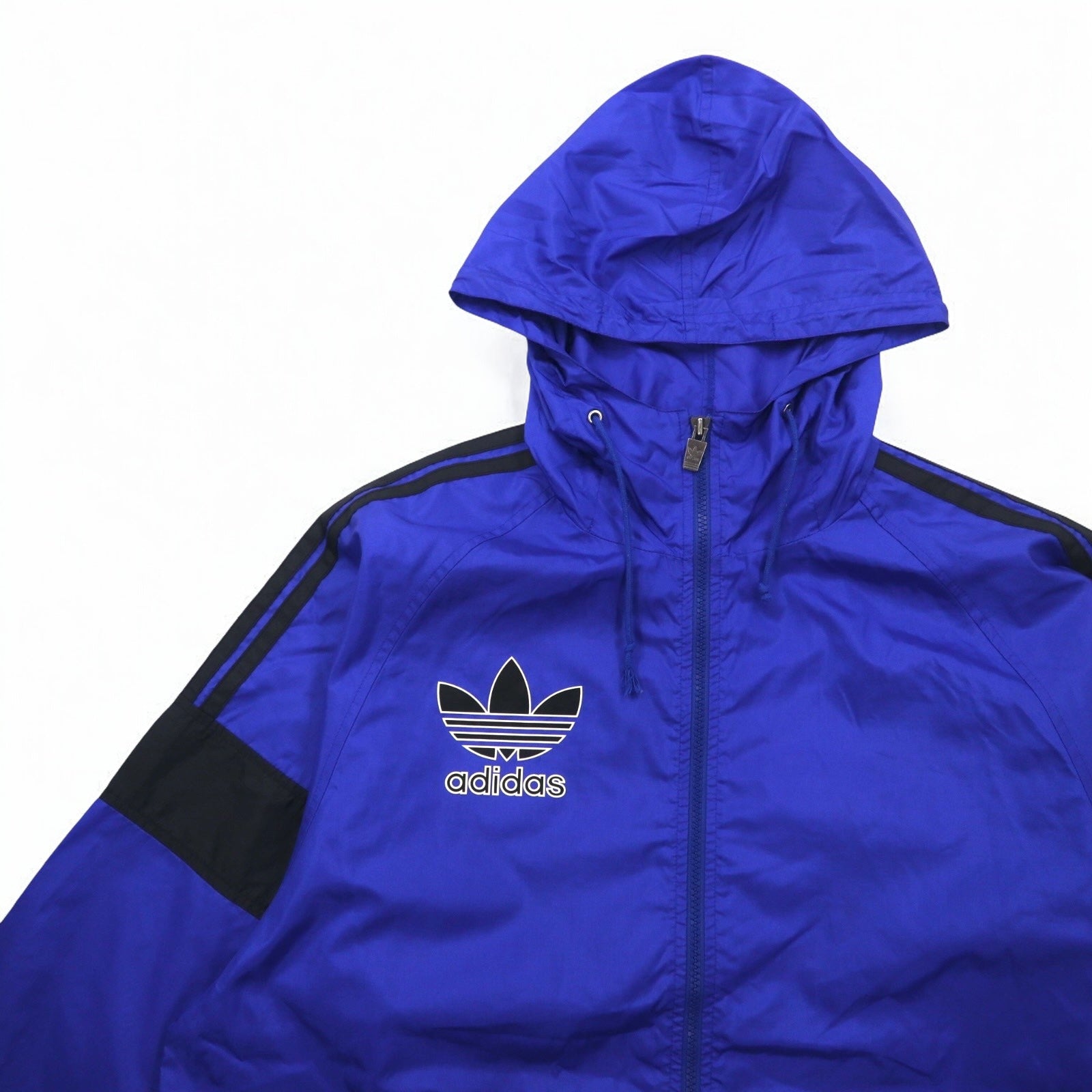 Adidas anni '90, prodotta da Descente, giacca shell con logo Trifoglio, impermeabile, taglia M-L, in nylon idrorepellente, made in Japan.