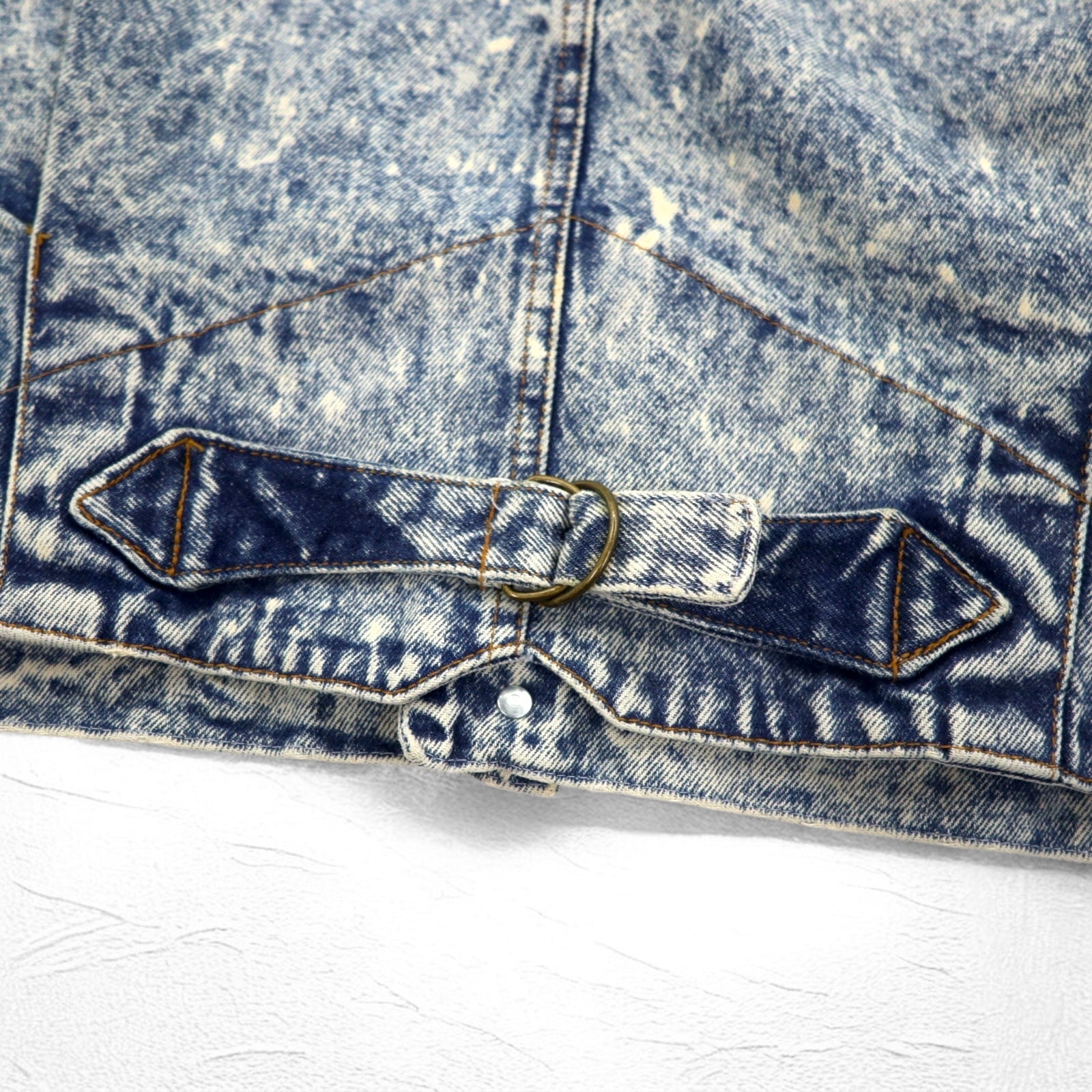 Giacca di jeans lavaggio chimico anni '90 US-made in acciaio L blu con cinghia posteriore