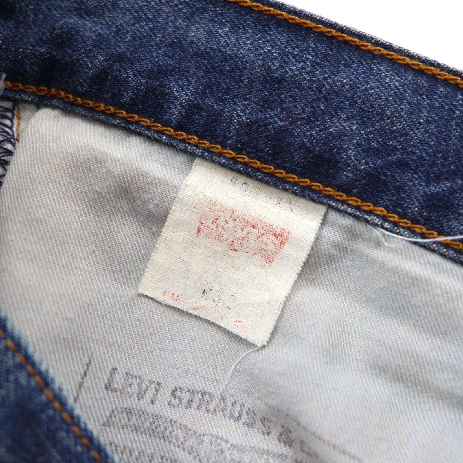 Levi's anni '90, Made in Japan, riedizione 502-XX, Big E, cimosa rossa, denim, taglia M, colore indaco, cerniera TALON, "v" uniforme, USED LOOK