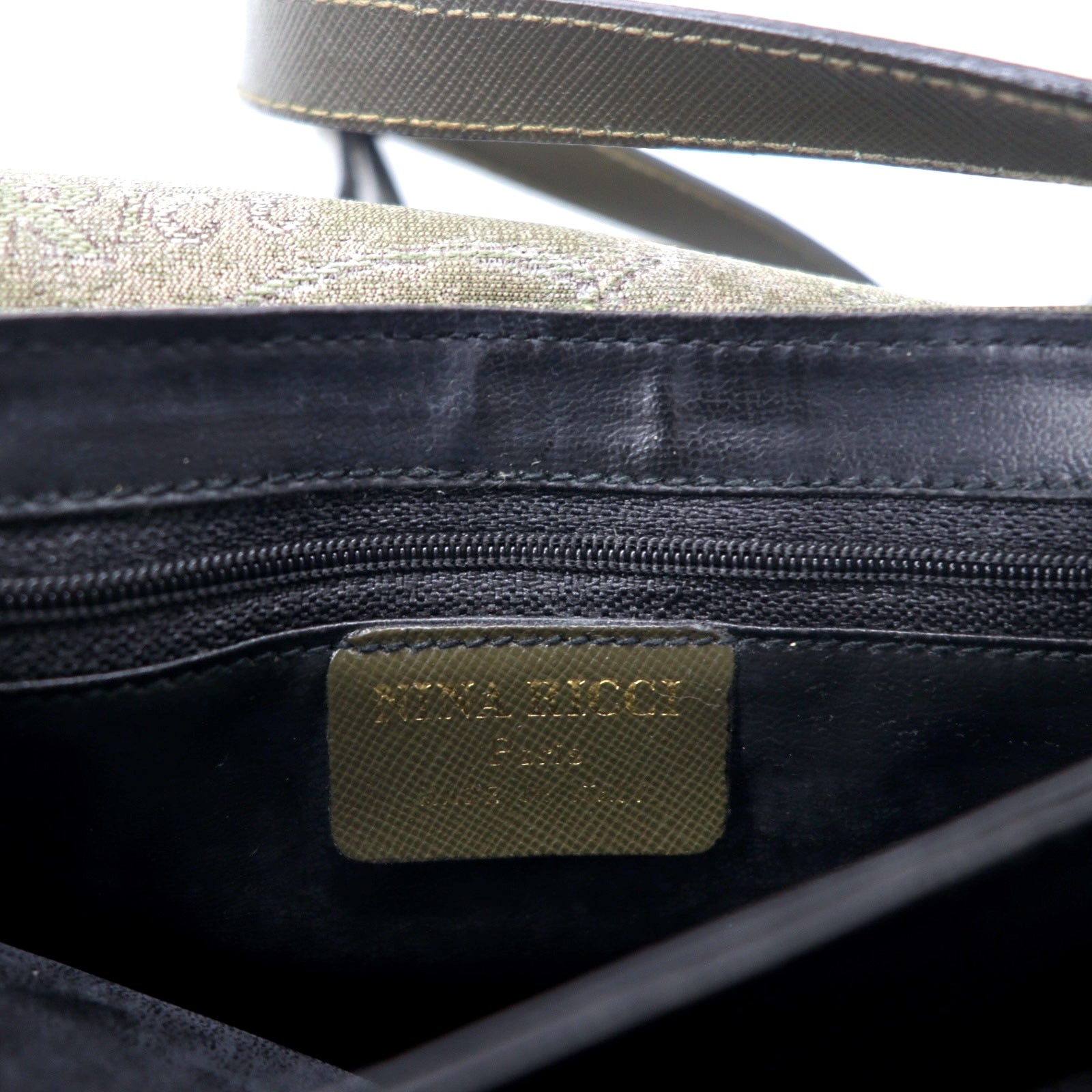 NINA RICH Borsa a tracolla retrò, made in Italy, color kaki, in PVC jacquard con logo all-over