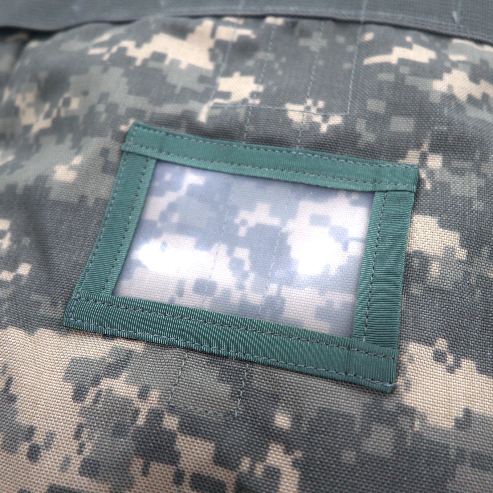 US ARMY 米軍 MOLLE 2 ラジオバッグ UCP ショルダーバッグ ナイロン デジカモ ミリタリー 8465-01-524-7684 デッドストック 未使用品