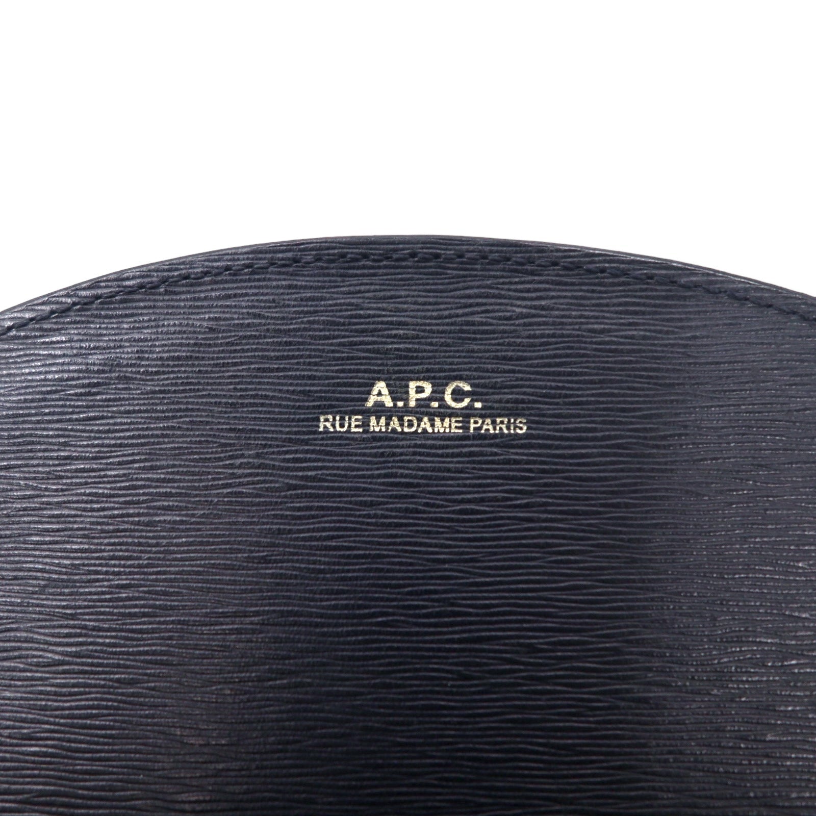 A.P.C. Demi-Lune borsa a tracolla navy Demi Luna in pelle di vacchetta goffrata con motivo coccodrillo, Made in Portugal