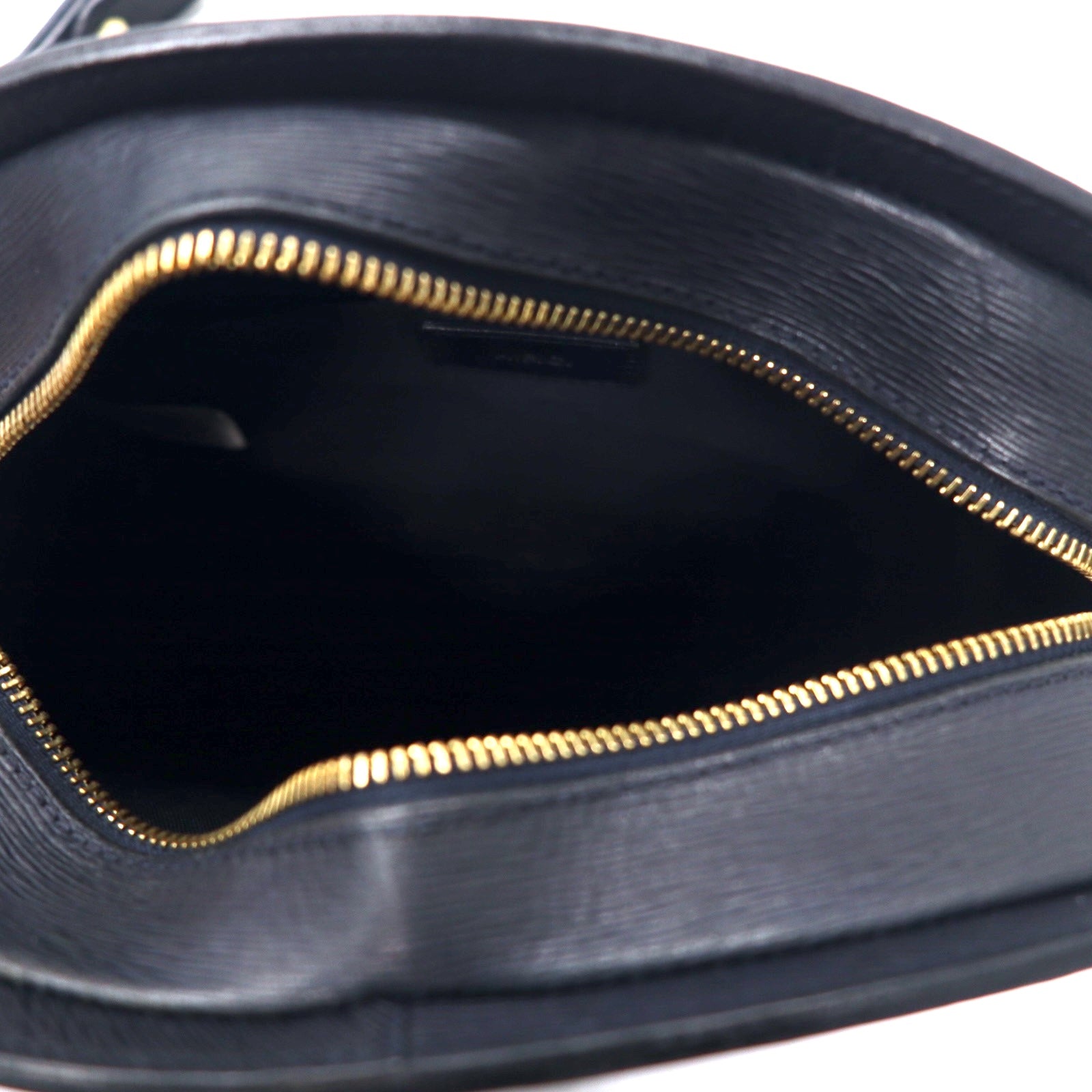 A.P.C. Demi-Lune borsa a tracolla navy Demi Luna in pelle di vacchetta goffrata con motivo coccodrillo, Made in Portugal