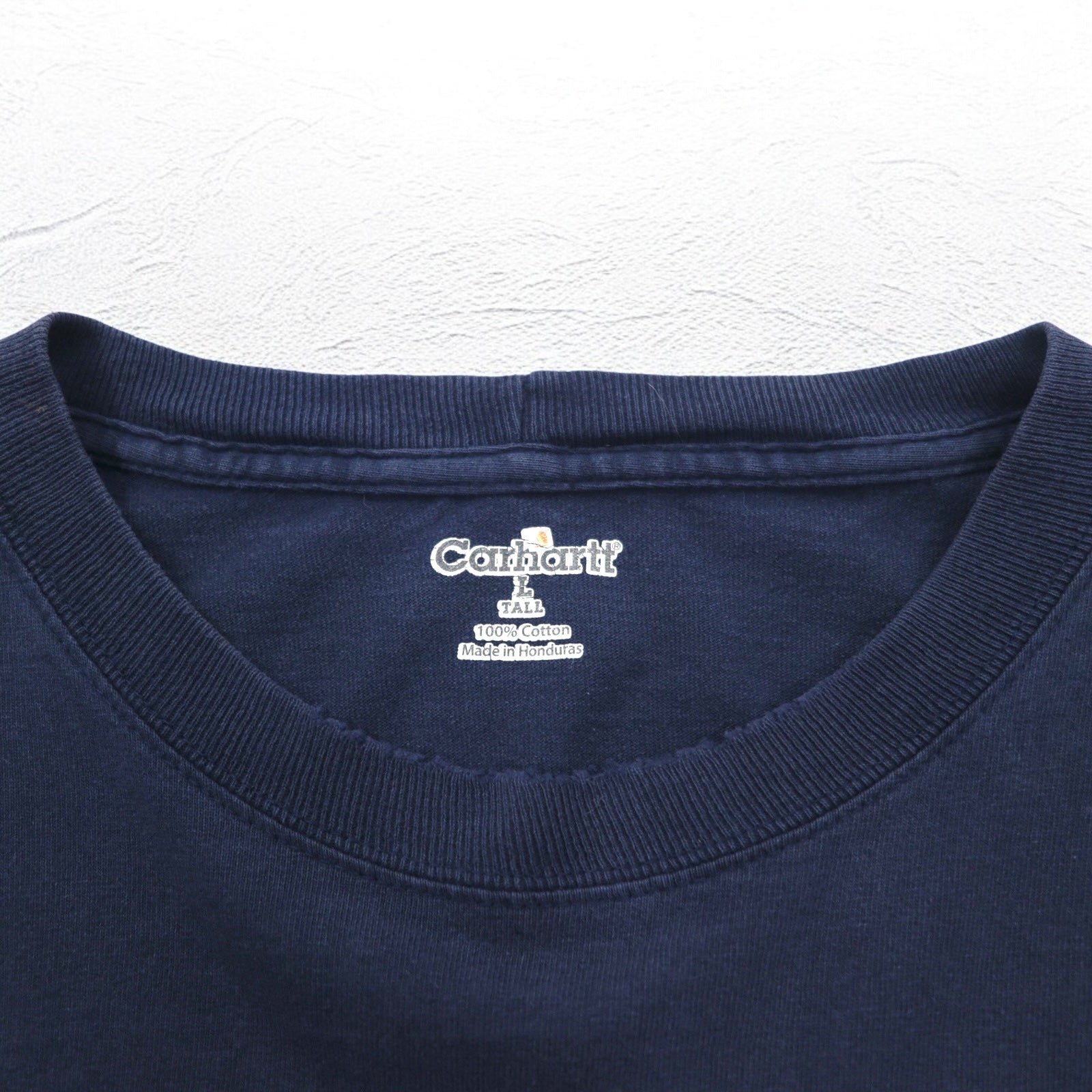 carhartt T-shirt a maniche lunghe, taglia L, blu navy, con taschino, prodotto in Honduras