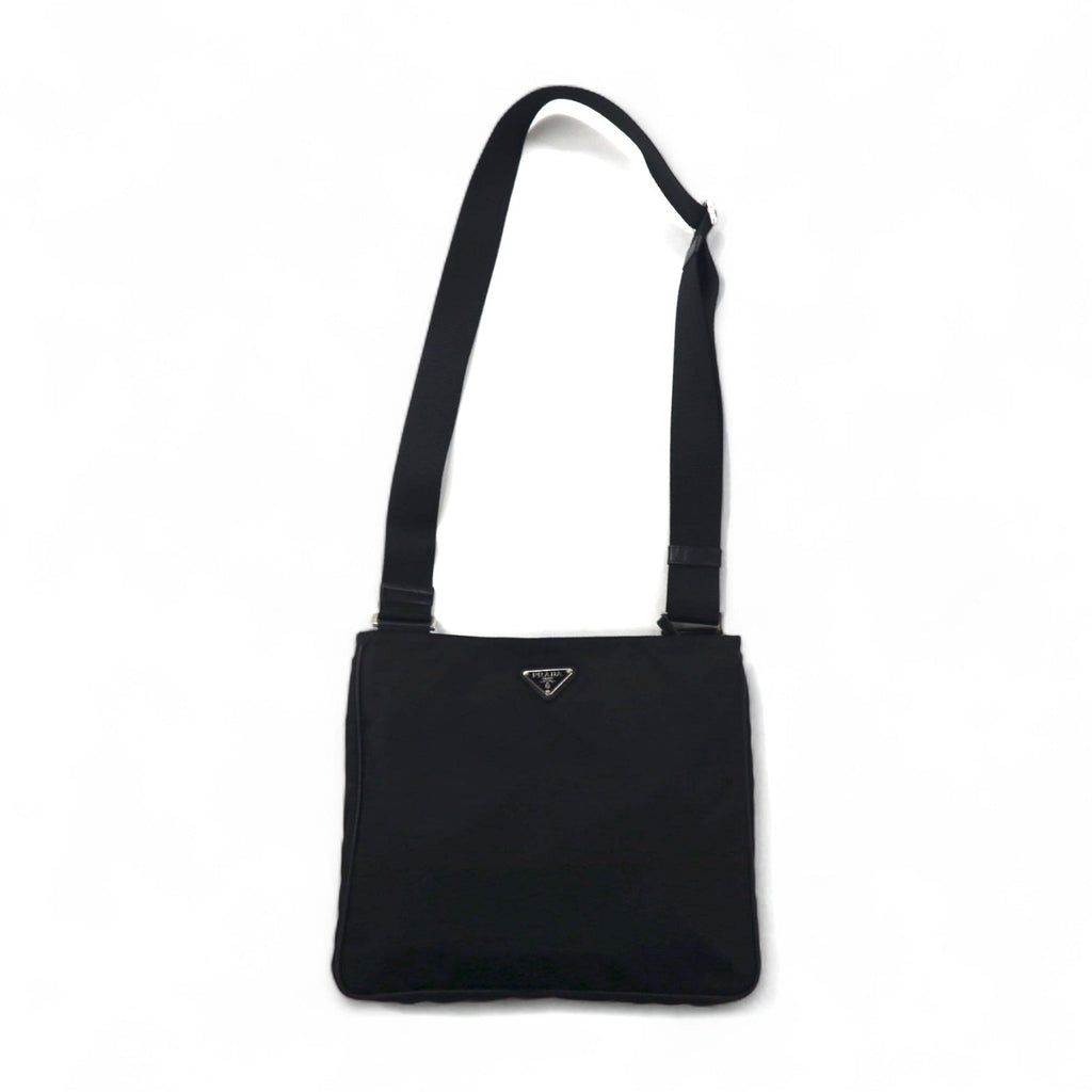 Borsa a tracolla PRADA in nylon nero con logo triangolare, made in Italy