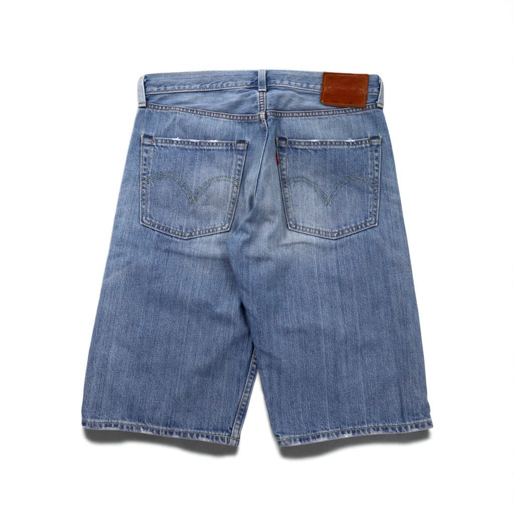 Levi's 503 Pantaloncini in denim, shorts a mezza gamba, taglia M, indaco blu, toppa in pelle, chiusura con cerniera, 503-0035