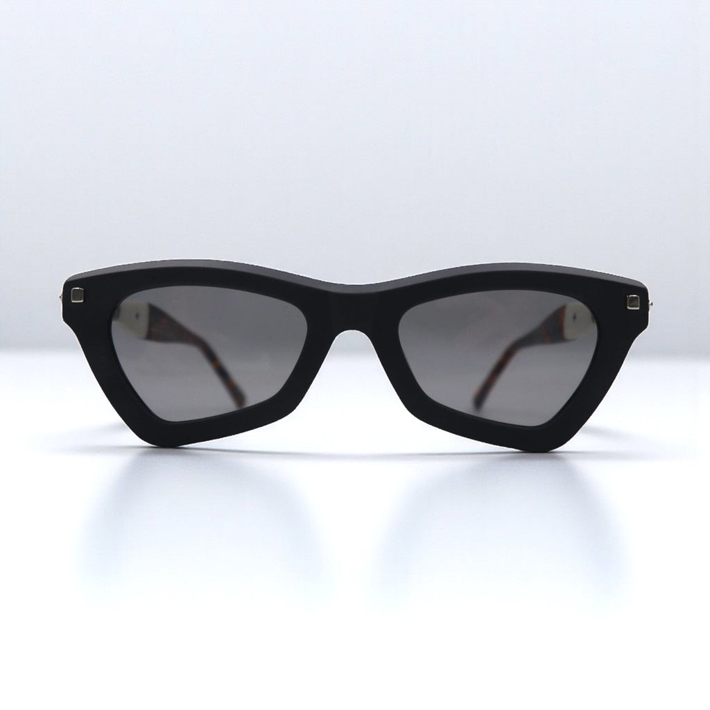 KUBORAUM サングラス Maske J7 キャットアイ ブラック ベッコウ BS 51-20 145 イタリア製