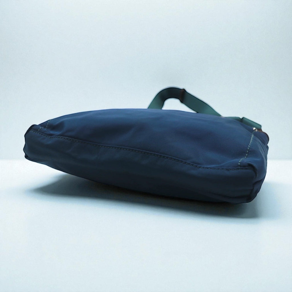 TUMI クロスボディ ショルダーバッグ サコッシュ ネイビー ナイロン