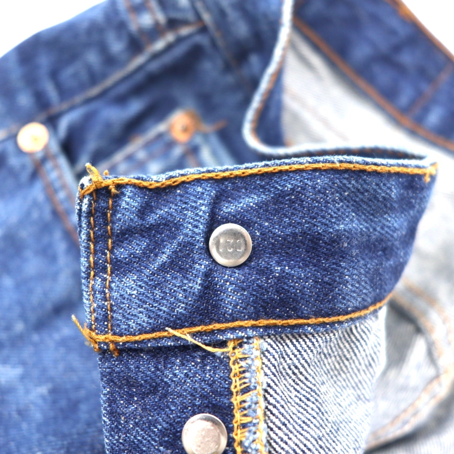 Levi's Made in USA, anni '90, jeans 34, blu, cotone, chiusura a bottoni, bottone retro 521, 501-0115
