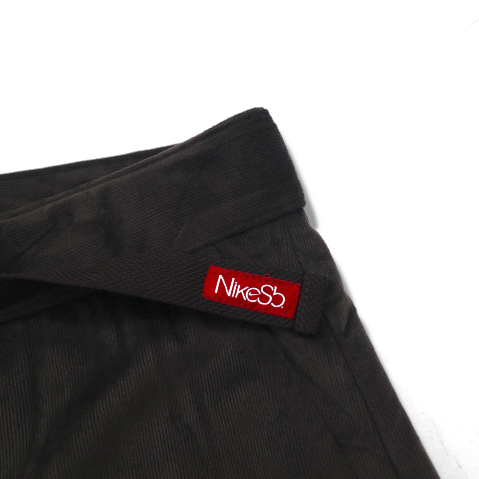 NIKE SB Pantaloncini con Cintura in Velluto a Coste Velvet Corduroy Belted Shorts XL Marrone AA1075-220
