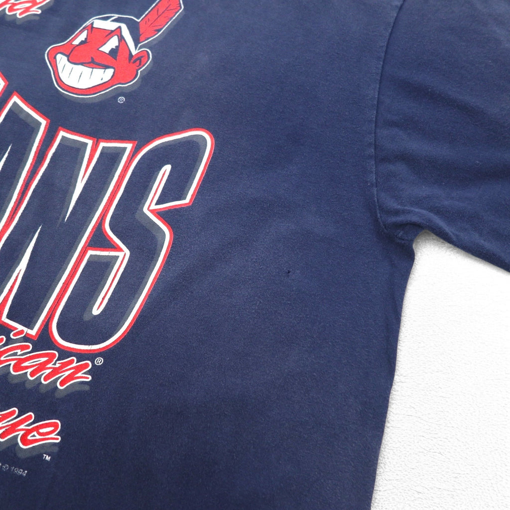 JOSTENS SPORTSWEAR Anni '90 Made in USA MLB INDIANS T-Shirt Stampata XL Blu Navy Cucitura Singola