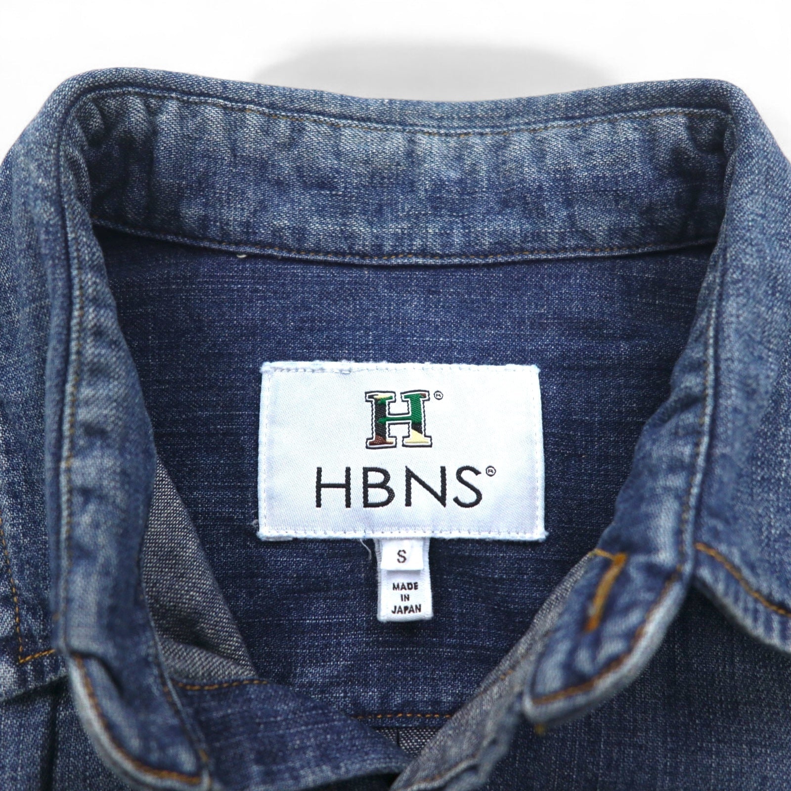 Camicia denim HBNS da lavoro, taglia S, blu indaco, con logo ricamato e taschino sul petto, made in Japan