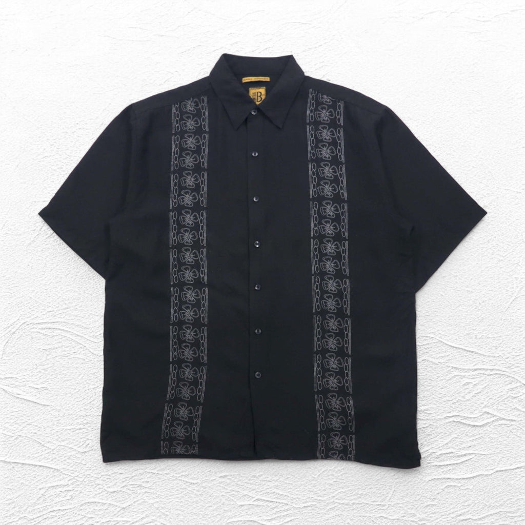 Camicia Bruno a maniche lunghe oversize con ricamo Sashiko, modello "Cubana" (camicia guayabera) taglia XL, colore nero, in poliestere effetto camoscio.