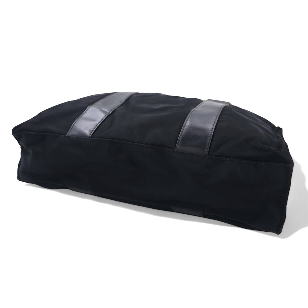 Salvatore Ferragamo Borsa da lavoro a mano in nylon nero, Made in Italy, DS-245029