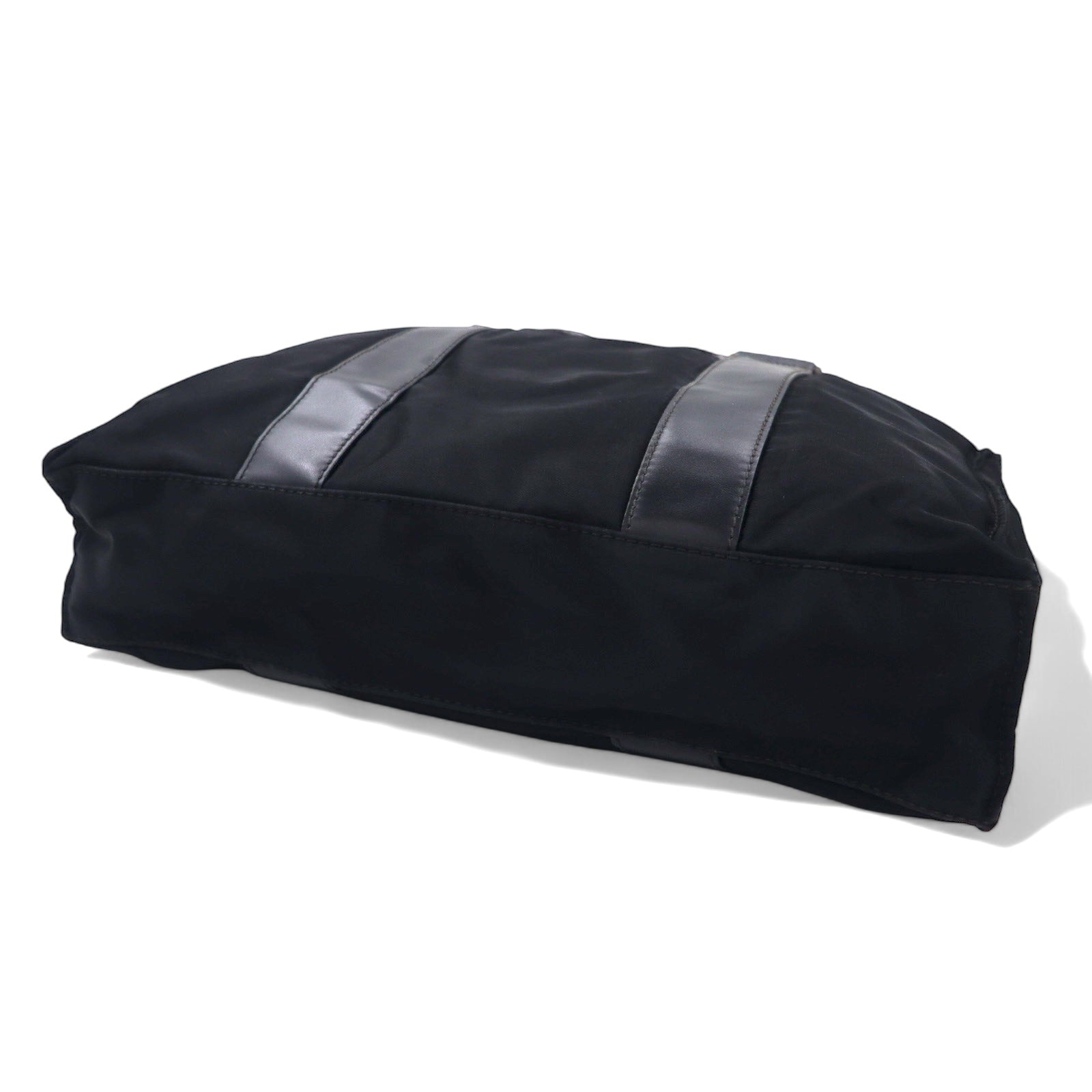 Salvatore Ferragamo Borsa da lavoro a mano in nylon nero, Made in Italy, DS-245029
