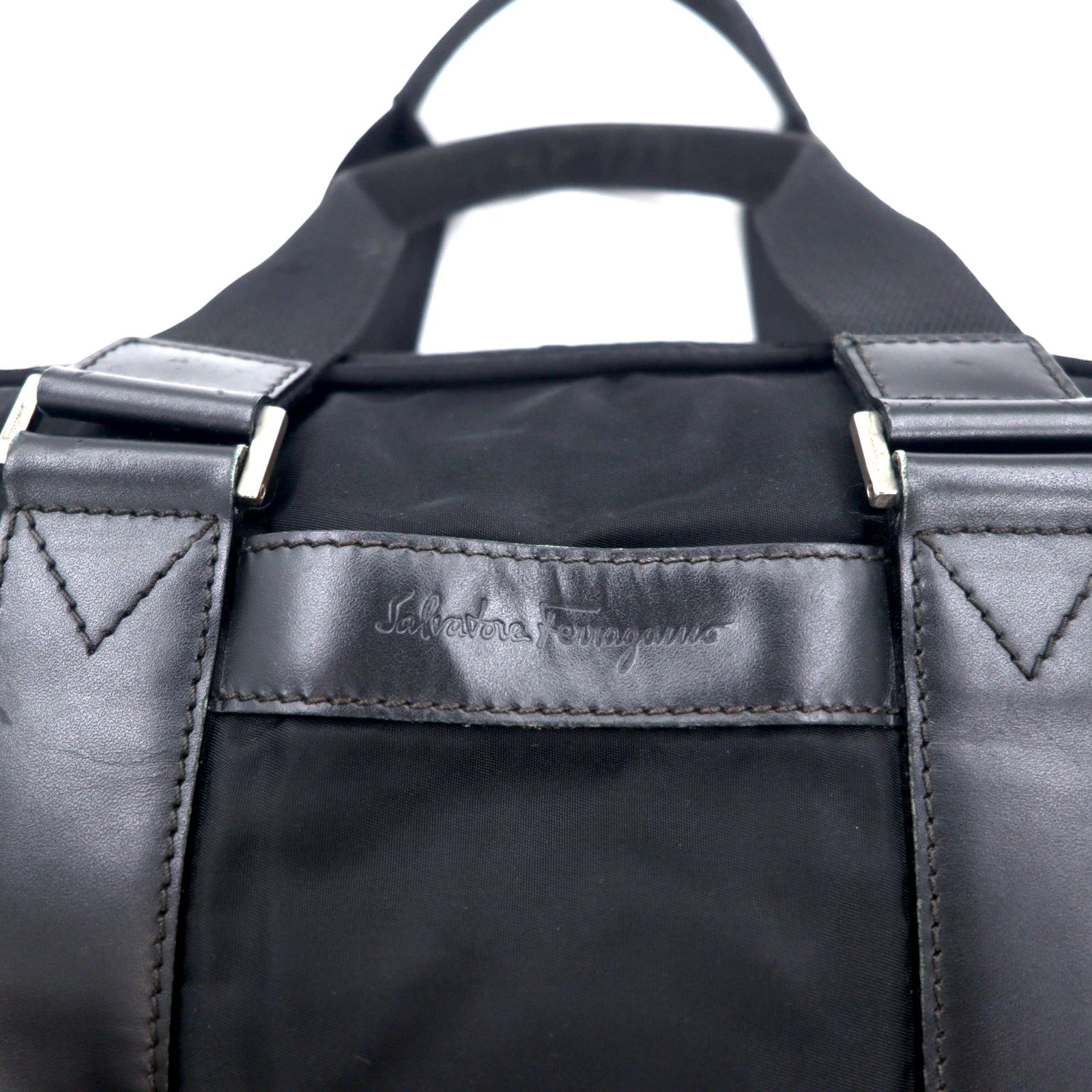 Salvatore Ferragamo Borsa da lavoro a mano in nylon nero, Made in Italy, DS-245029