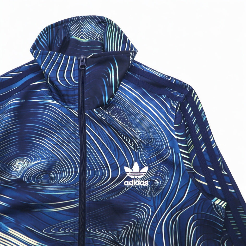 adidas originals Firebird Collo alto Track Jacket Tuta M Navy Stampa all-over Logo Trifoglio 3 strisce Blue Geology Fire Bird Track Top BQ1001