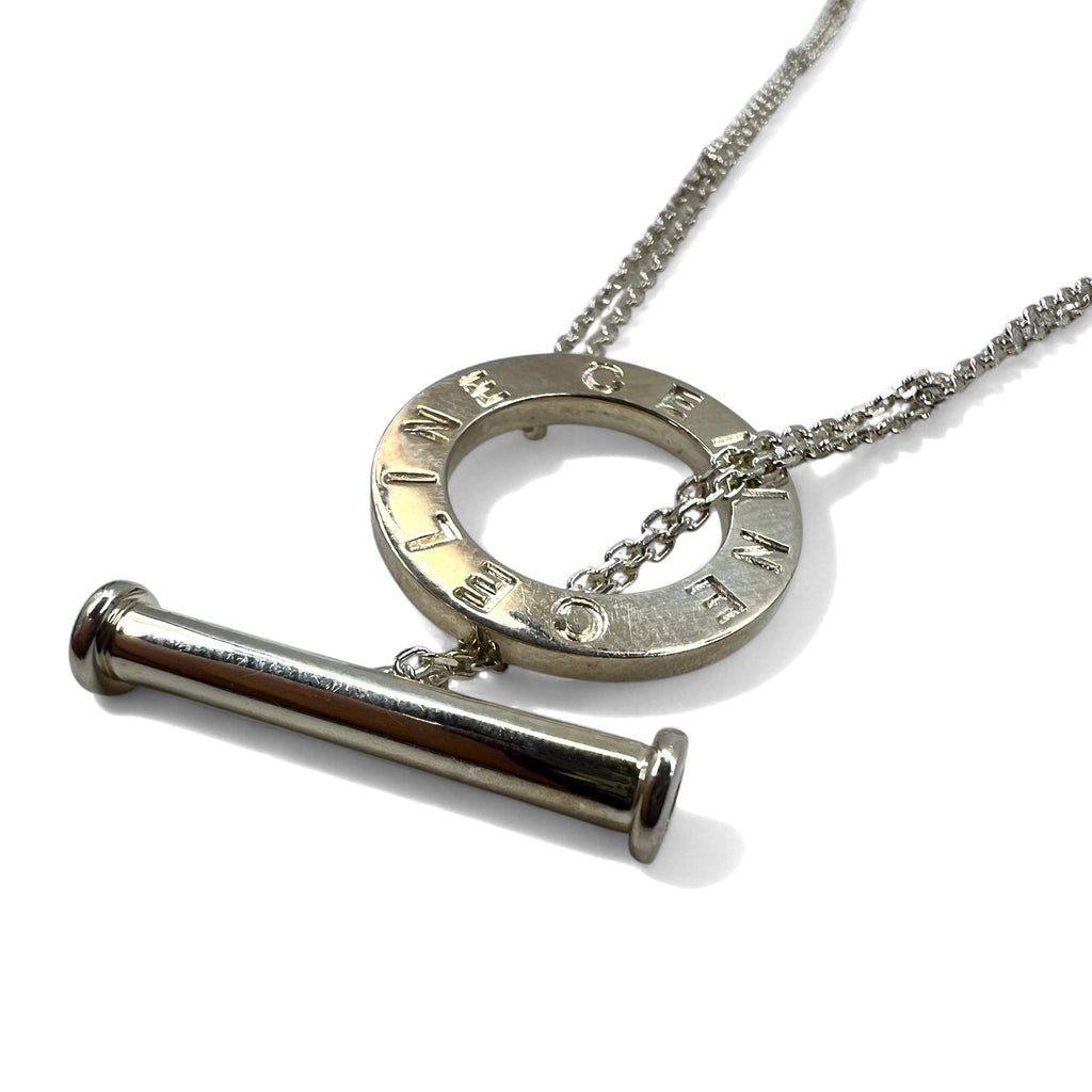 CELINE Collana con ciondolo a logo circolare, chiusura a levetta, Argento 925