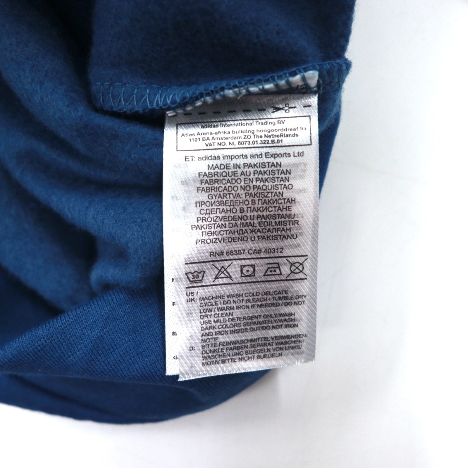adidas Originals 3 STRIPES CREW Felpa blu taglia M con logo trifoglio 3-STRIPE CREW DV1554 Prodotto in Pakistan Articolo non usato