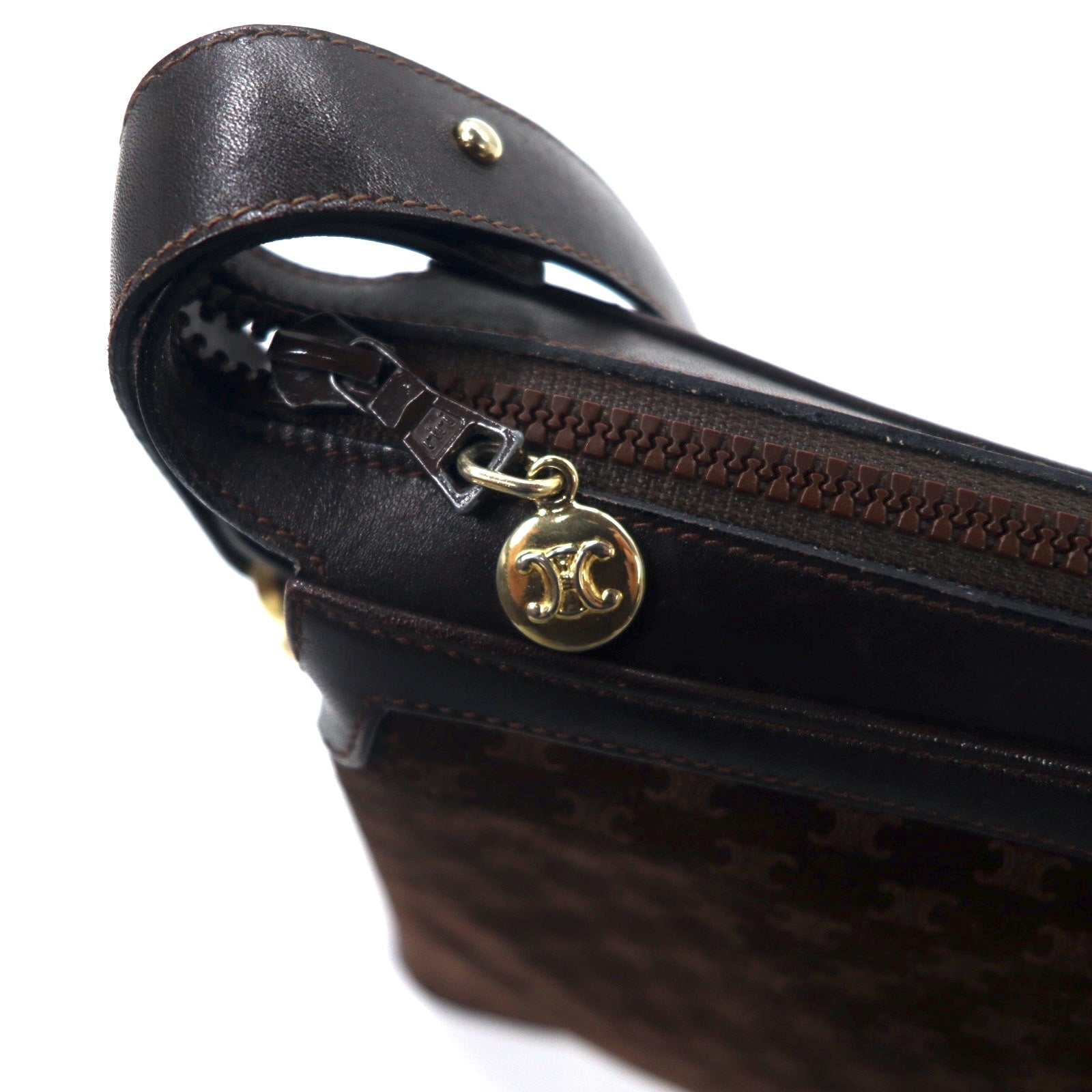 CELINE Borsa a tracolla Old Macadam, pelle scamosciata marrone, placca logo Triomphe, Made in Italy