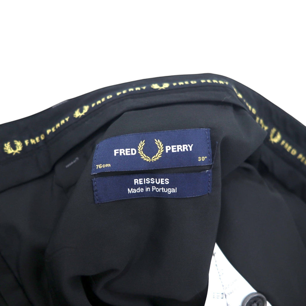FRED PERRY Pantaloni affusolati a pieghe centrali 30 grigi in cotone PEG LEG TROUSER T3815 Prodotto in Portogallo