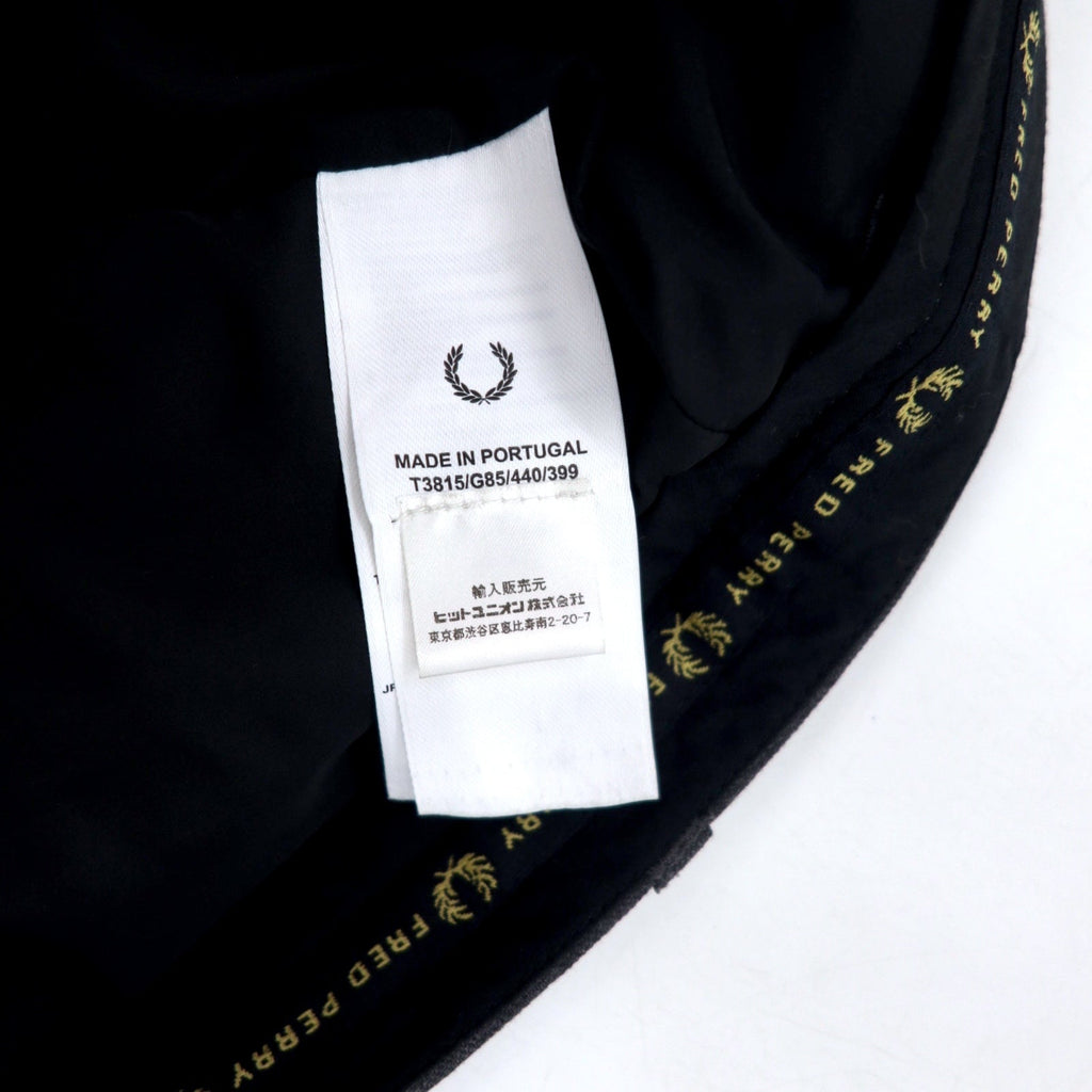 FRED PERRY Pantaloni affusolati a pieghe centrali 30 grigi in cotone PEG LEG TROUSER T3815 Prodotto in Portogallo