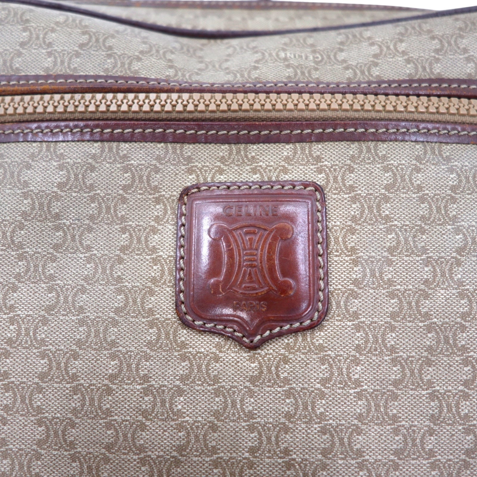 CELINE Made in Italy Old Macadam Pattern Shoulder Bag Beige Leather All-over Pattern Logo Riri Zip M07