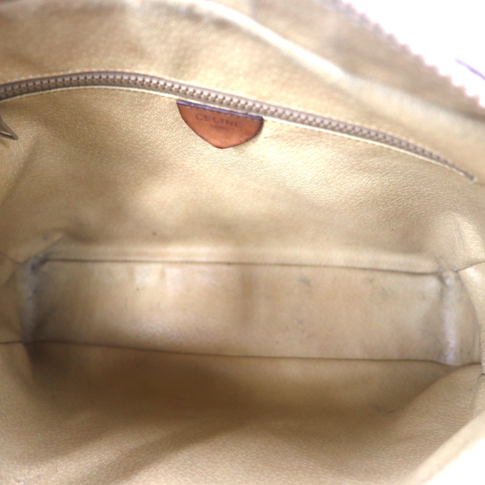 CELINE Made in Italy Old Macadam Pattern Shoulder Bag Beige Leather All-over Pattern Logo Riri Zip M07