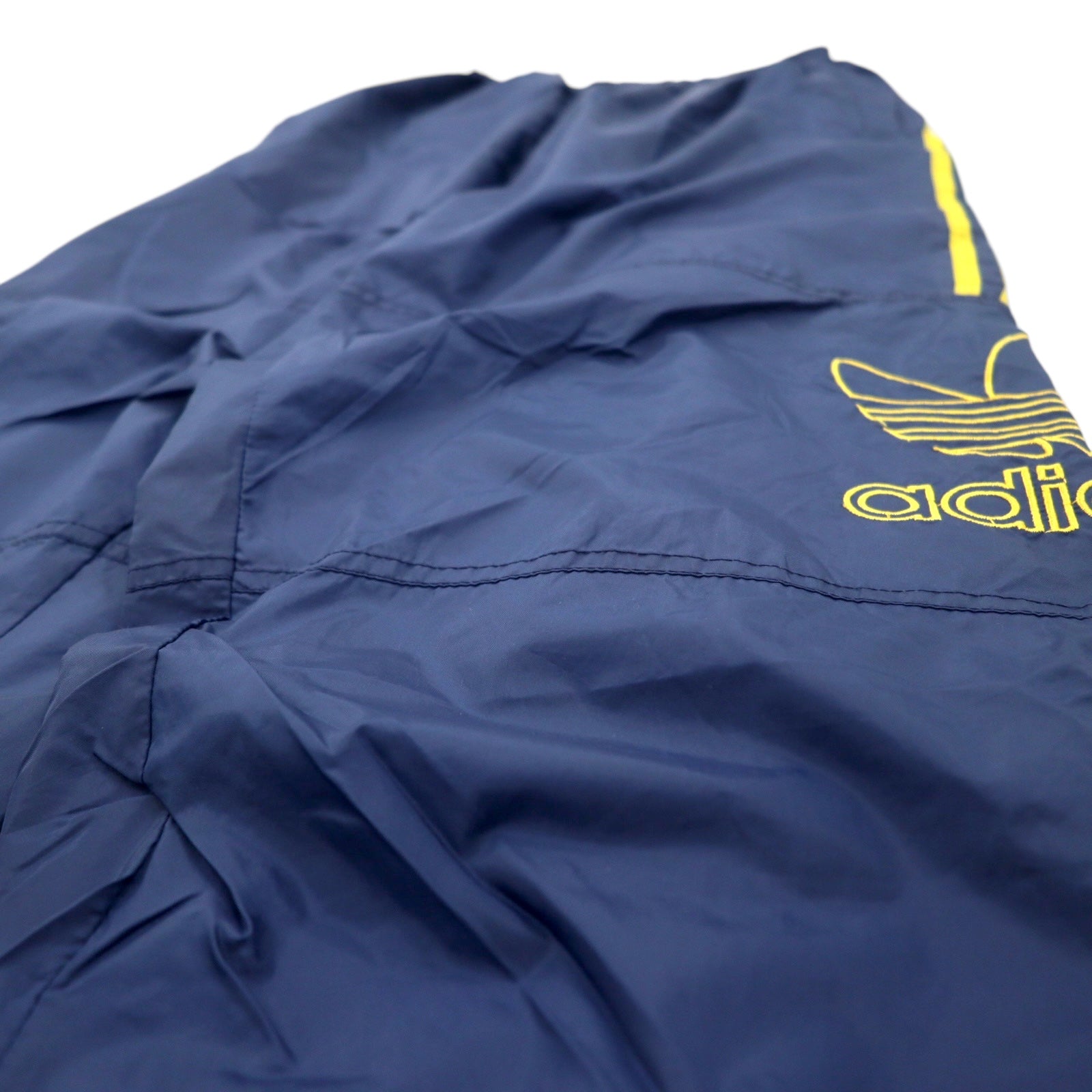 adidas Tuta sportiva anni '90, taglia L, blu navy, in nylon con logo a trifoglio ricamato e 3 strisce