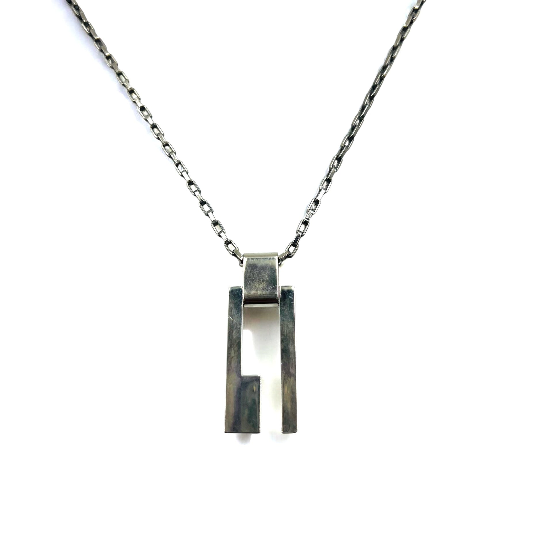 GUCCI Collana con ciondolo a piastra G in argento 925, Made in Italy
