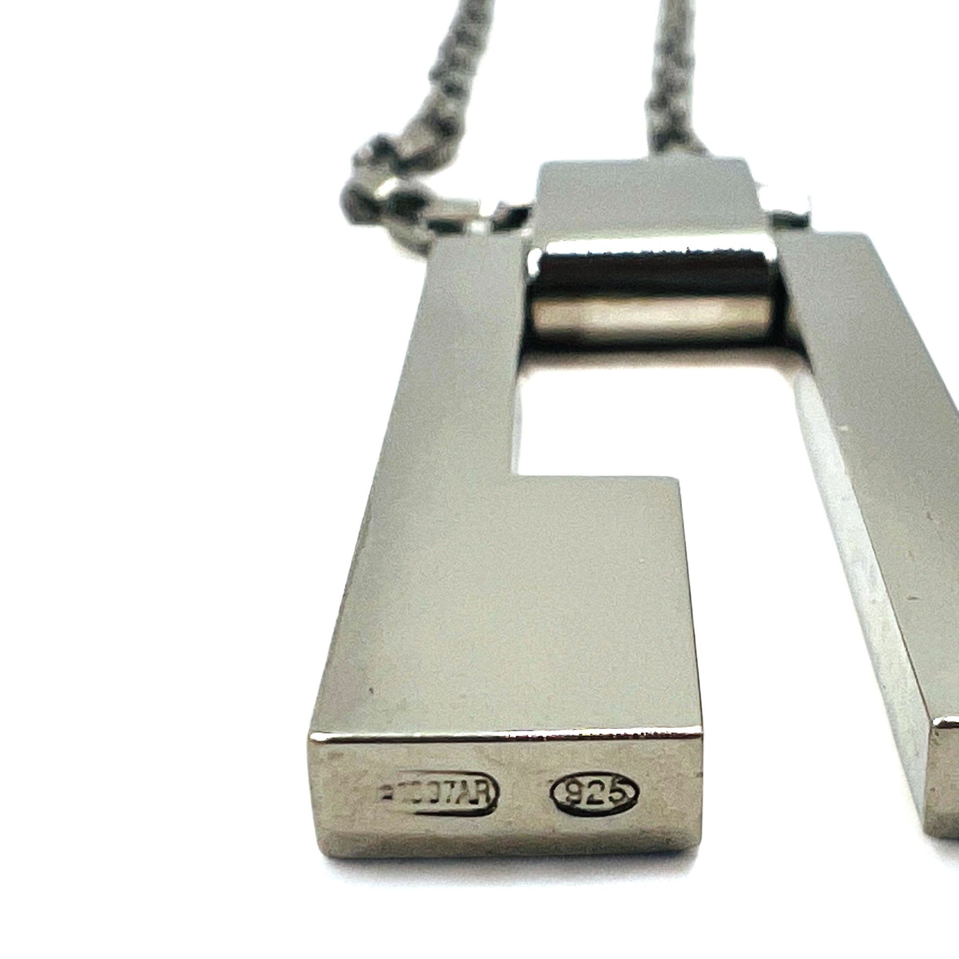 GUCCI Collana con ciondolo a piastra G in argento 925, Made in Italy