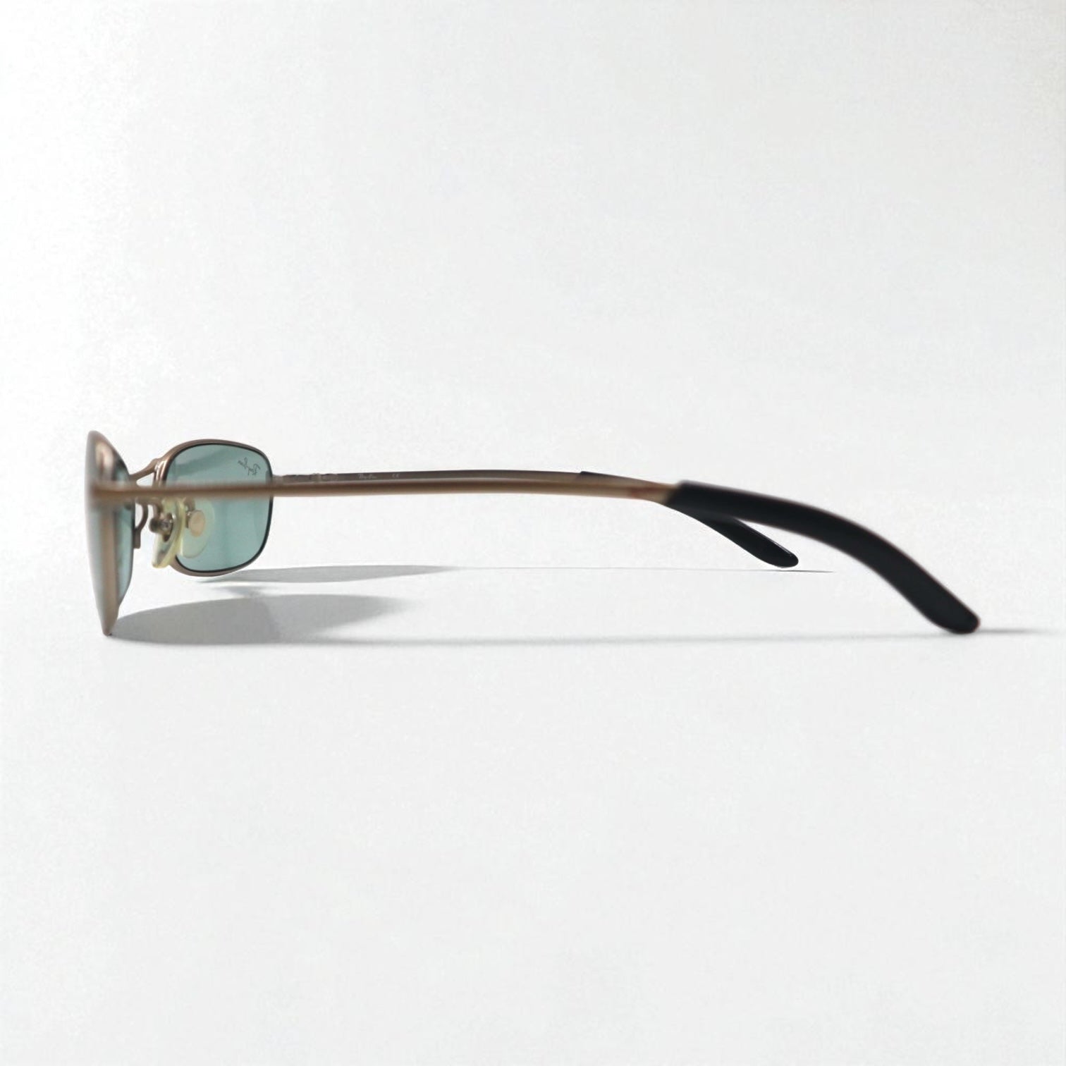 Ray-Ban Occhiali da sole rettangolari, montatura in metallo, oro, RB3210 026/82 55-18-130