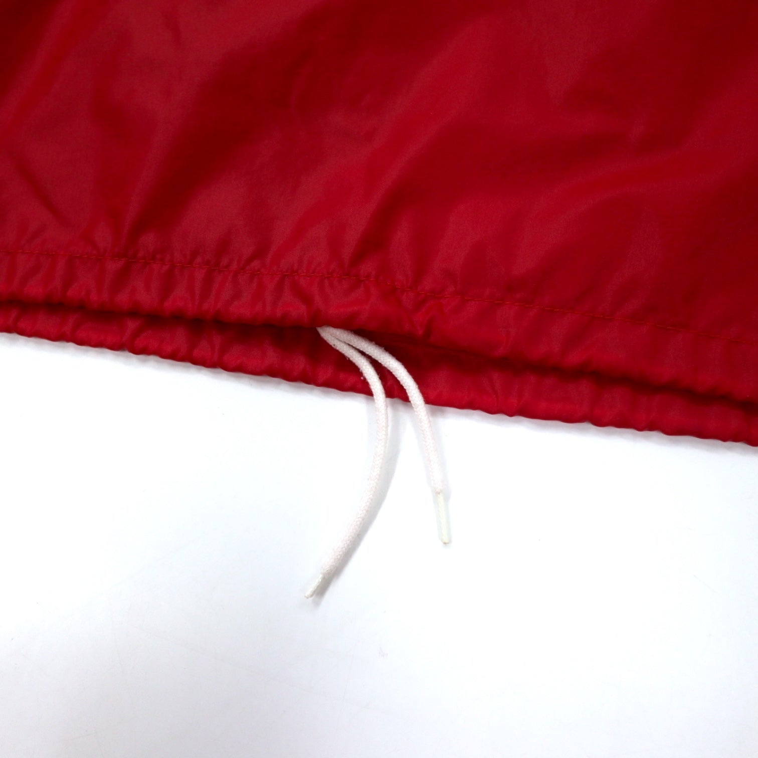 IZOD LACOSTE anni '80, etichetta "filo avvolto", giacca a vento anorak, taglia S, colore rosso, in nylon, ripiegabile