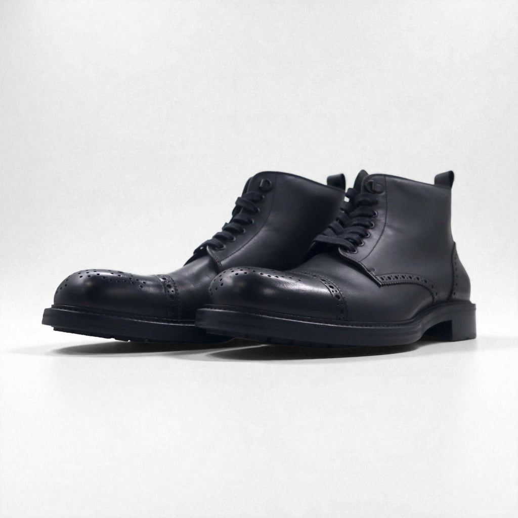 HUGO BOSS ブローグ キャップトゥ ショートブーツ 27cm レザー ラグソール メダリオン 50228355 イタリア製