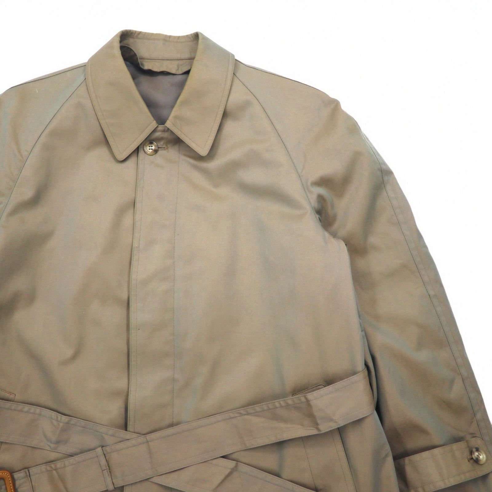 Christian Dior - Trench in cotone cerato, L, cachi iridescente, con cintura, abbottonatura nascosta, fodera rimovibile, Made in Japan.