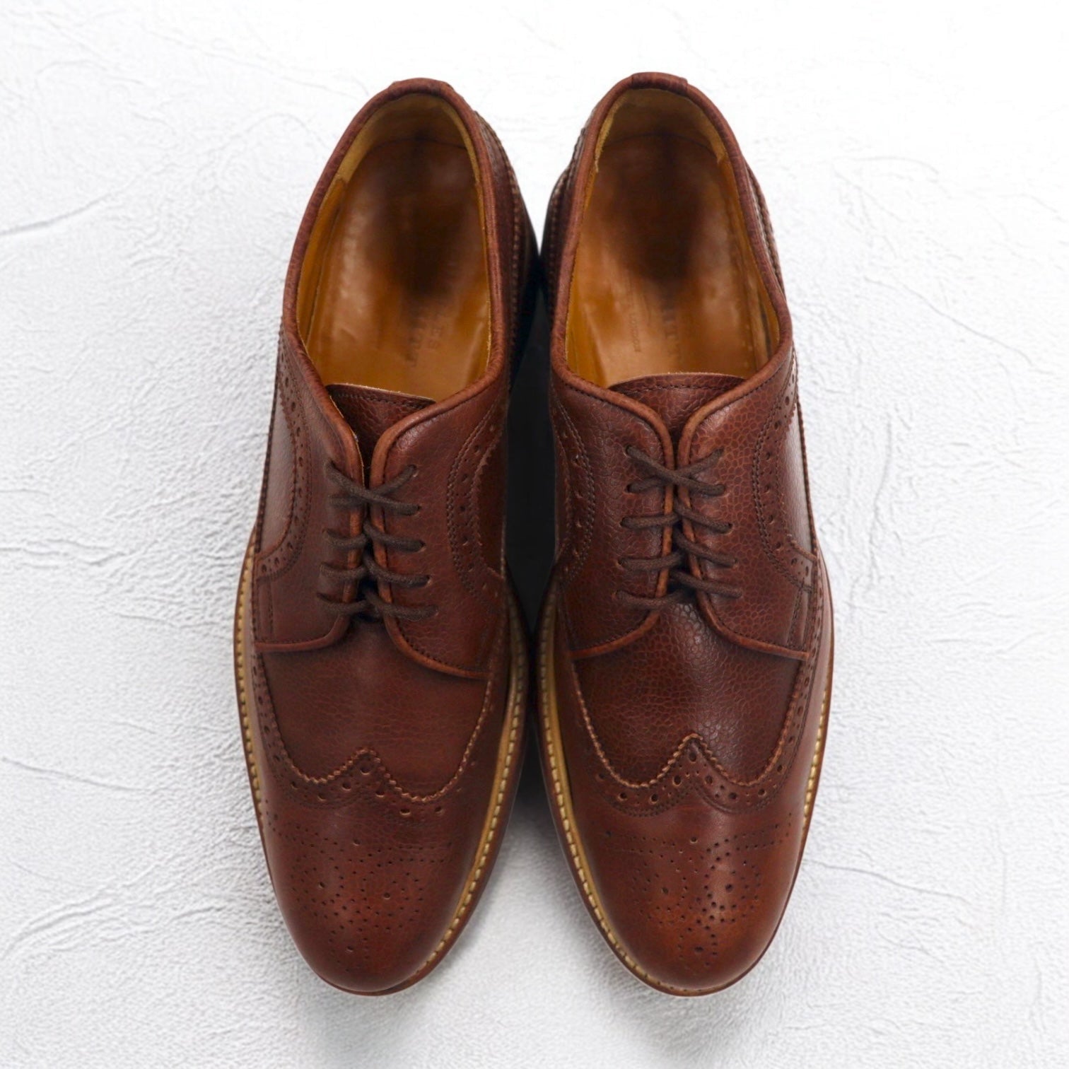 CHARLES TYRWHITT Scarpe da campagna Wingtip Full Brogue in pelle marrone martellata, misura 28,5 cm (UK 9.5), made in UK, MDO65BRN