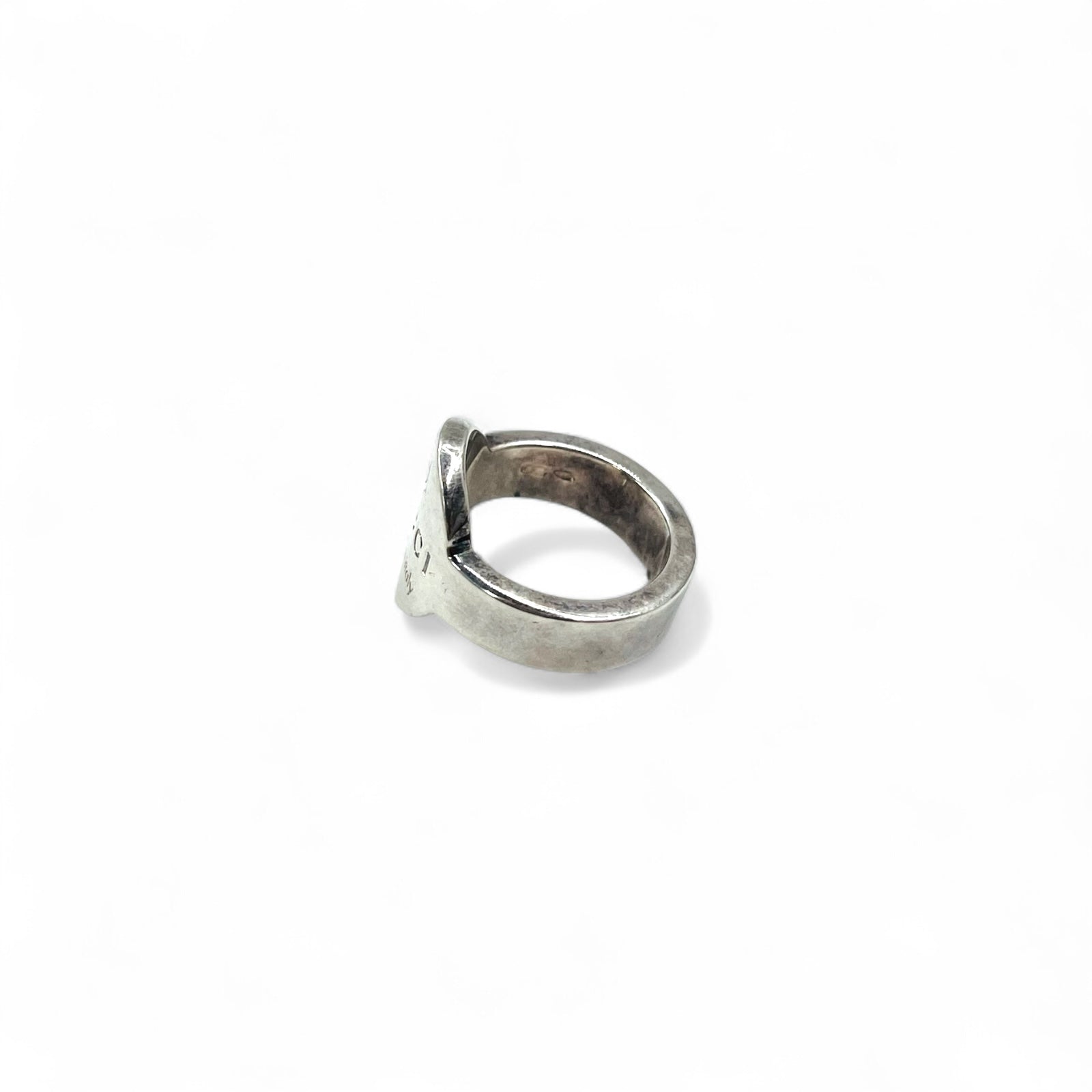 GUCCI Anello ovale con logo Trademark, taglia 10, argento 925