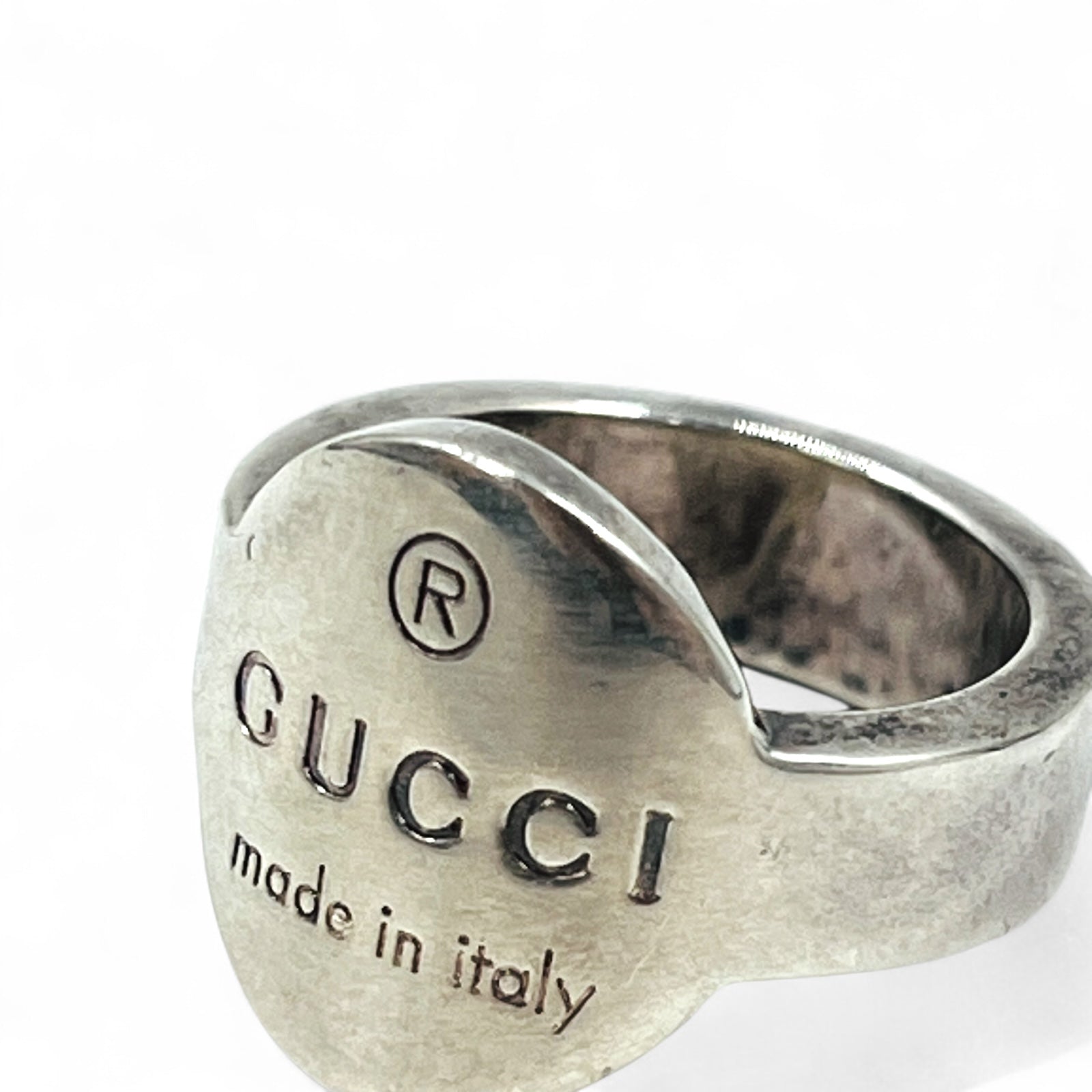 GUCCI Anello ovale con logo Trademark, taglia 10, argento 925