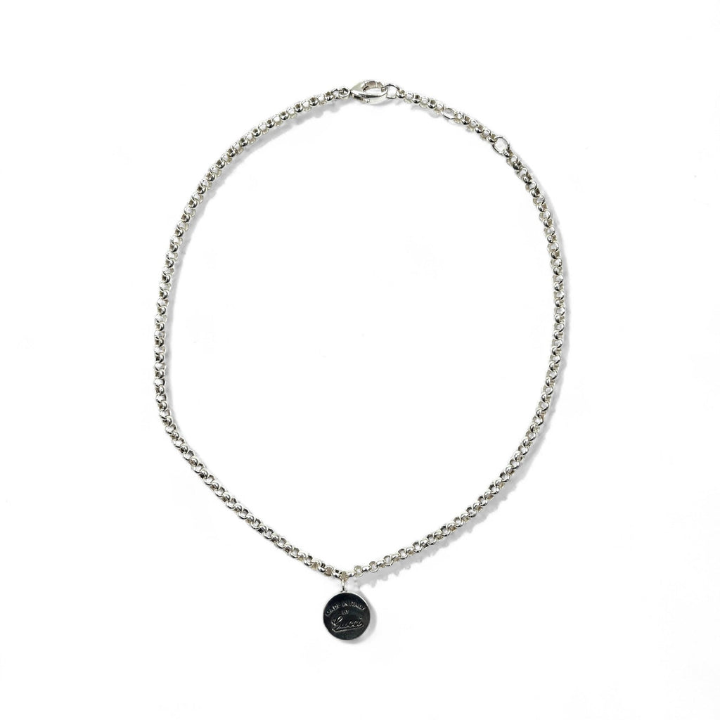 GUCCI Collana con ciondolo a moneta con logo, in argento 925, rotonda